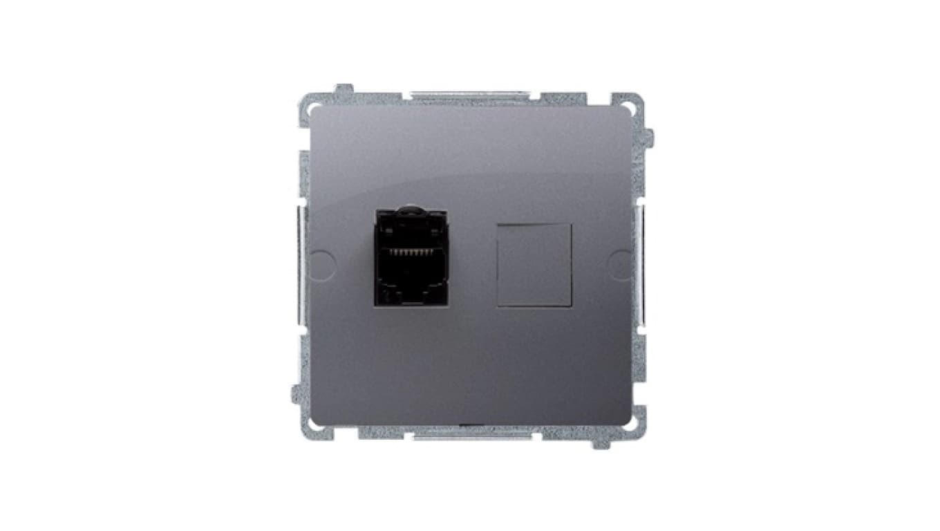 

Simon Basic Gniazdo komputerowe pojedyncze RJ45 kat.6 z przesłoną srebrny mat BM61.01/43