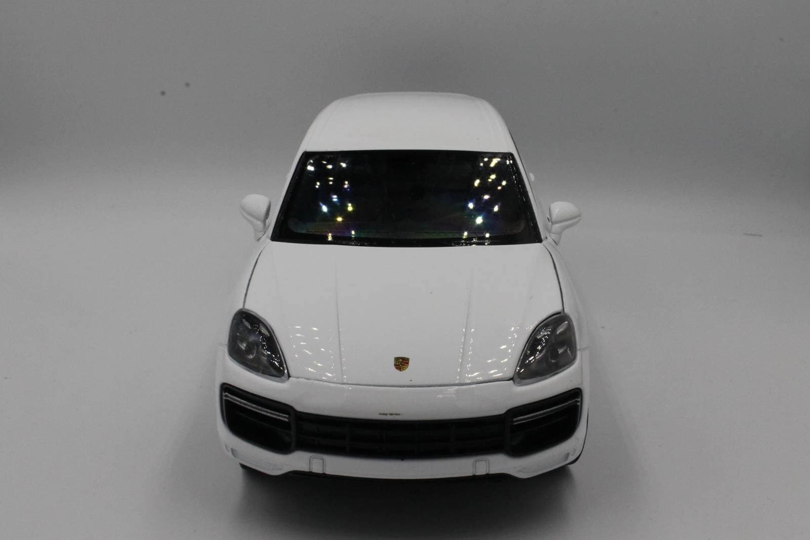 

SAMOCHÓD METALOWY AUTO WELLY Porsche Cayenne Turbo