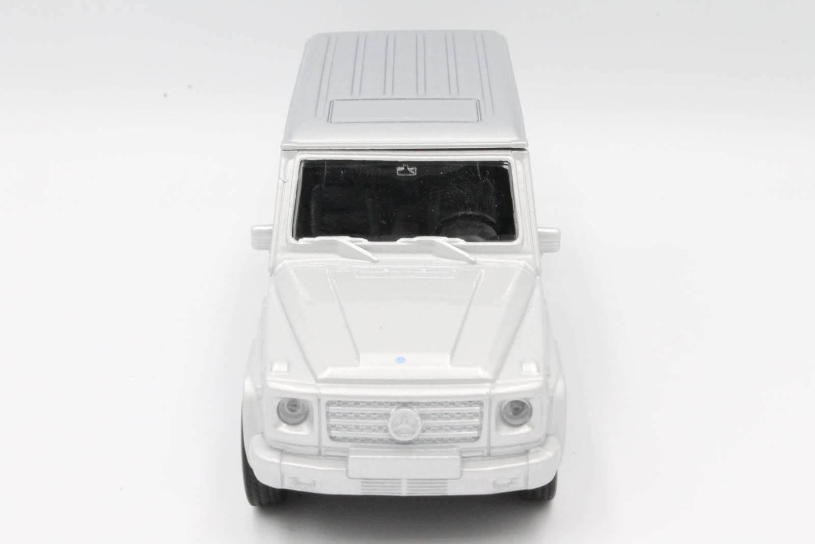

METALOWE SAMOCHÓD AUTO WELLY Mercedes-Benz G-Class