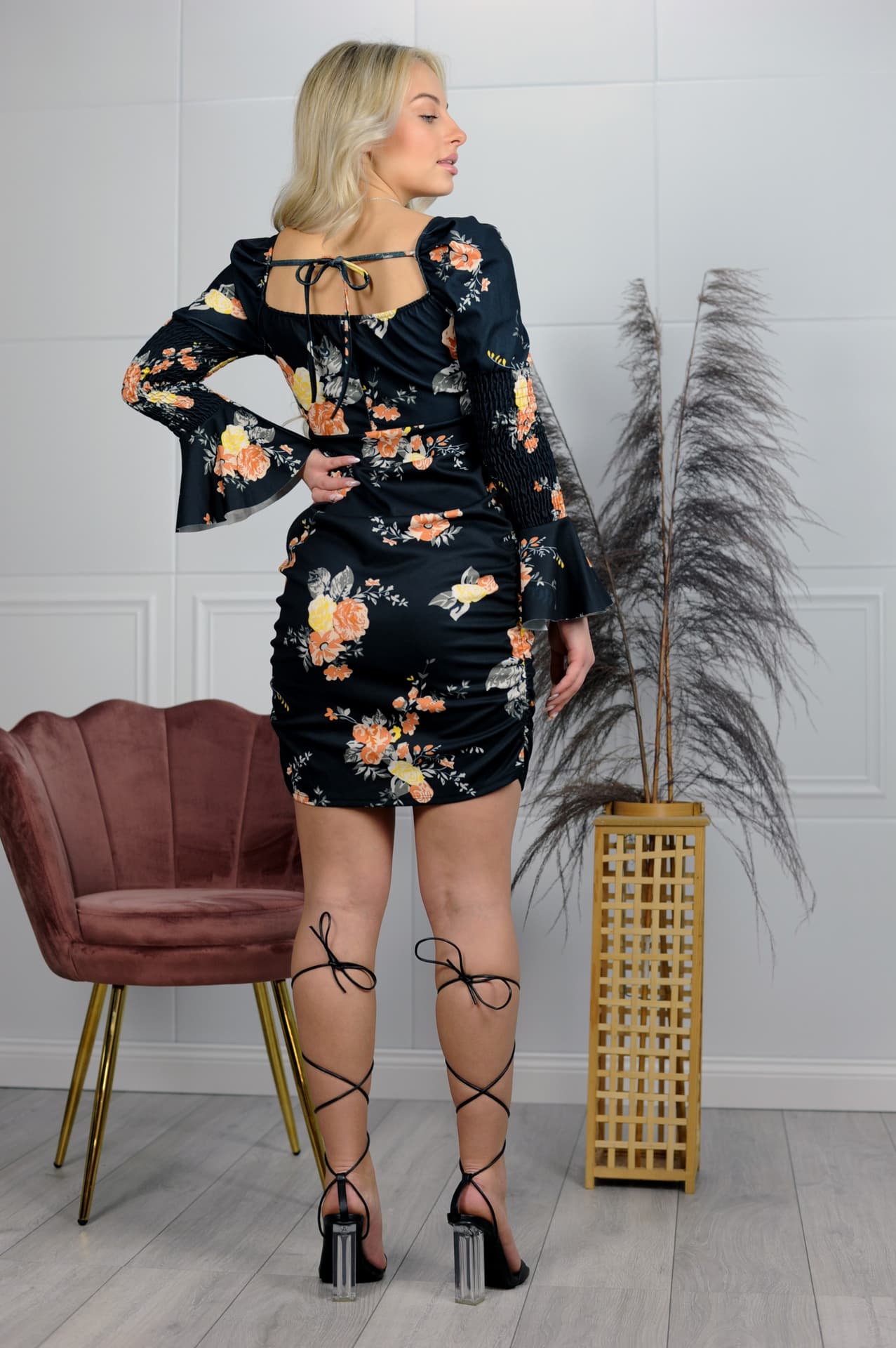 

Sukienka Lindela (kolor black, rozmiar, Kolor black/rozmiar one size
