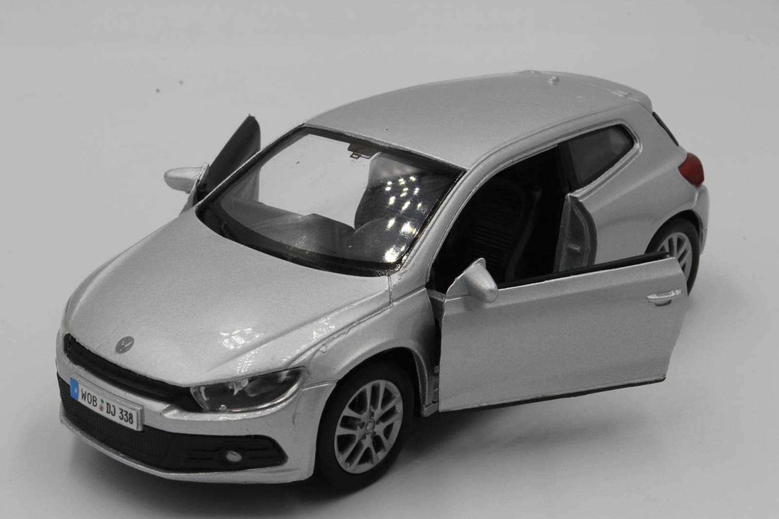 

SAMOCHÓD METALOWY AUTO METAL WELLY VW Scirocco