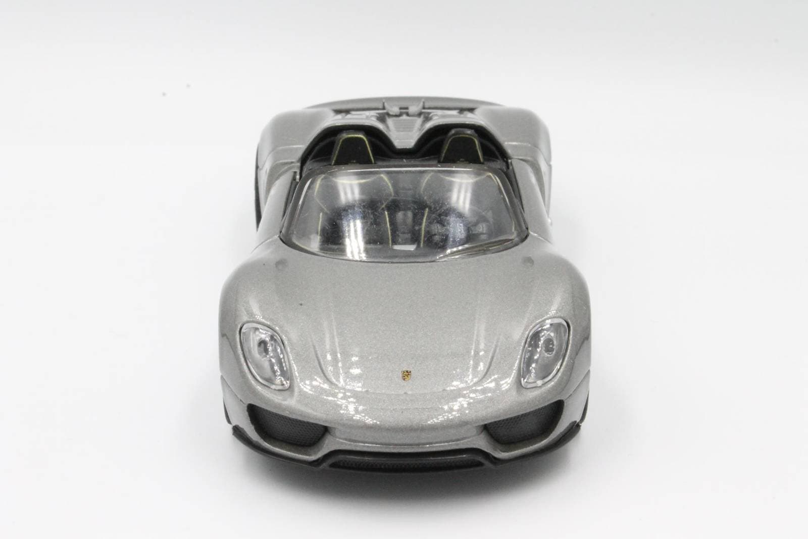 

METALOWE AUTO SAMOCHÓD WELLY Porsche 918 Spyder