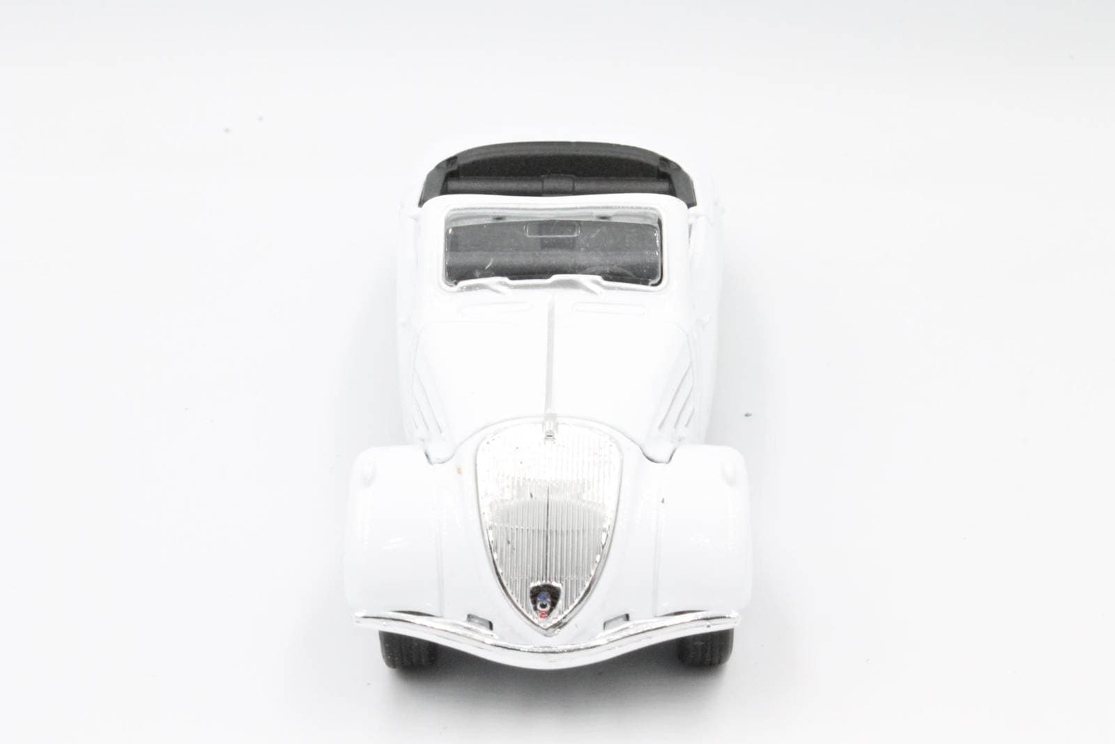 

METALOWE AUTO SAMOCHÓD WELLY 1938 Peugeot 402