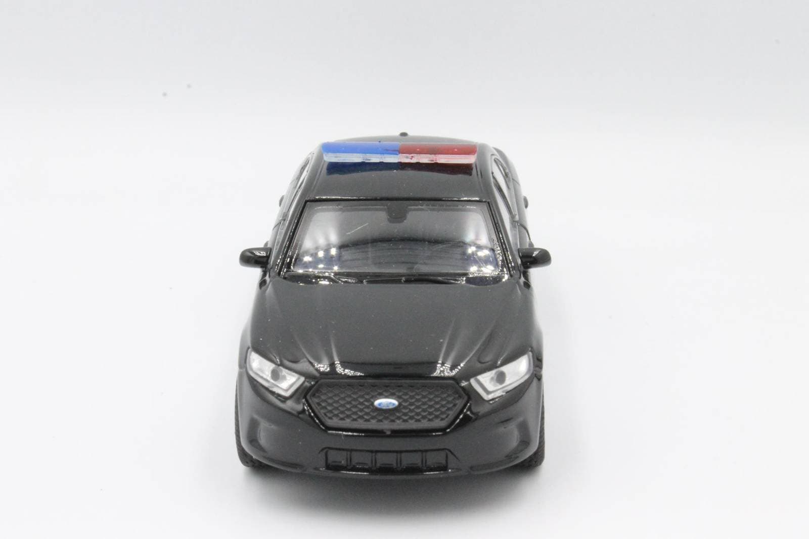 

METALOWE SAMOCHÓD AUTO WELLY Ford Police Inceptor