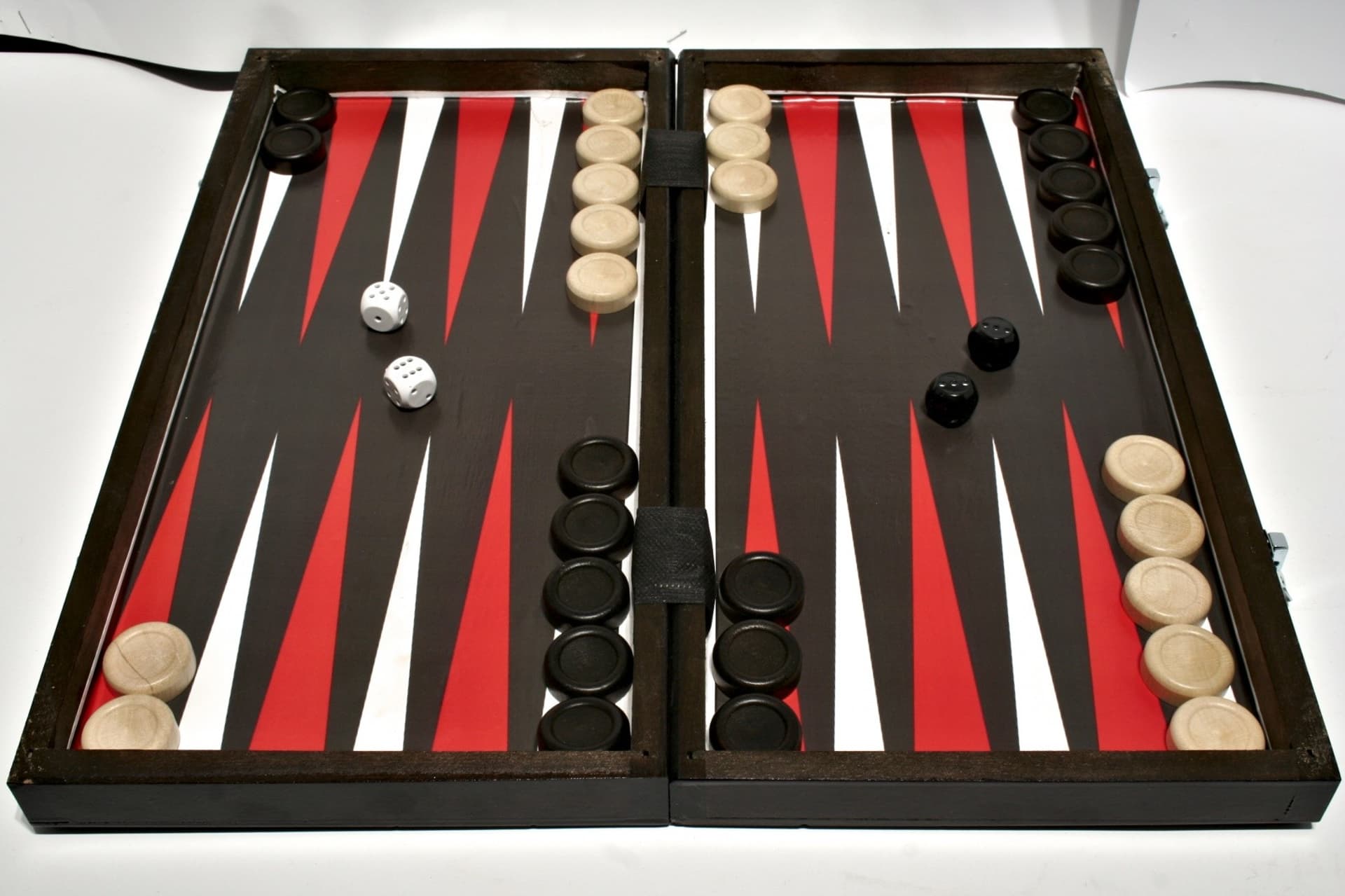 

Drewniane Szachy, Warcaby Backgammon