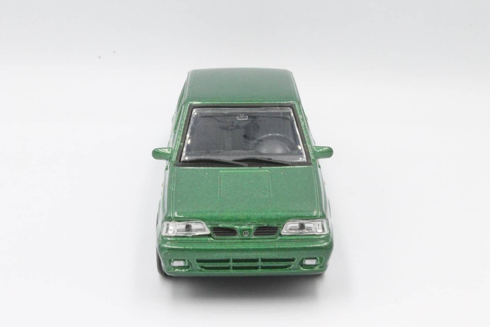 

SAMOCHÓD METALOWY AUTO WELLY Polonez Caro Plus
