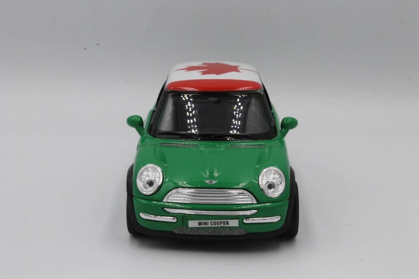 

MODEL METALOWY WELLY MINI COOPER CANADA ROOF 1:34