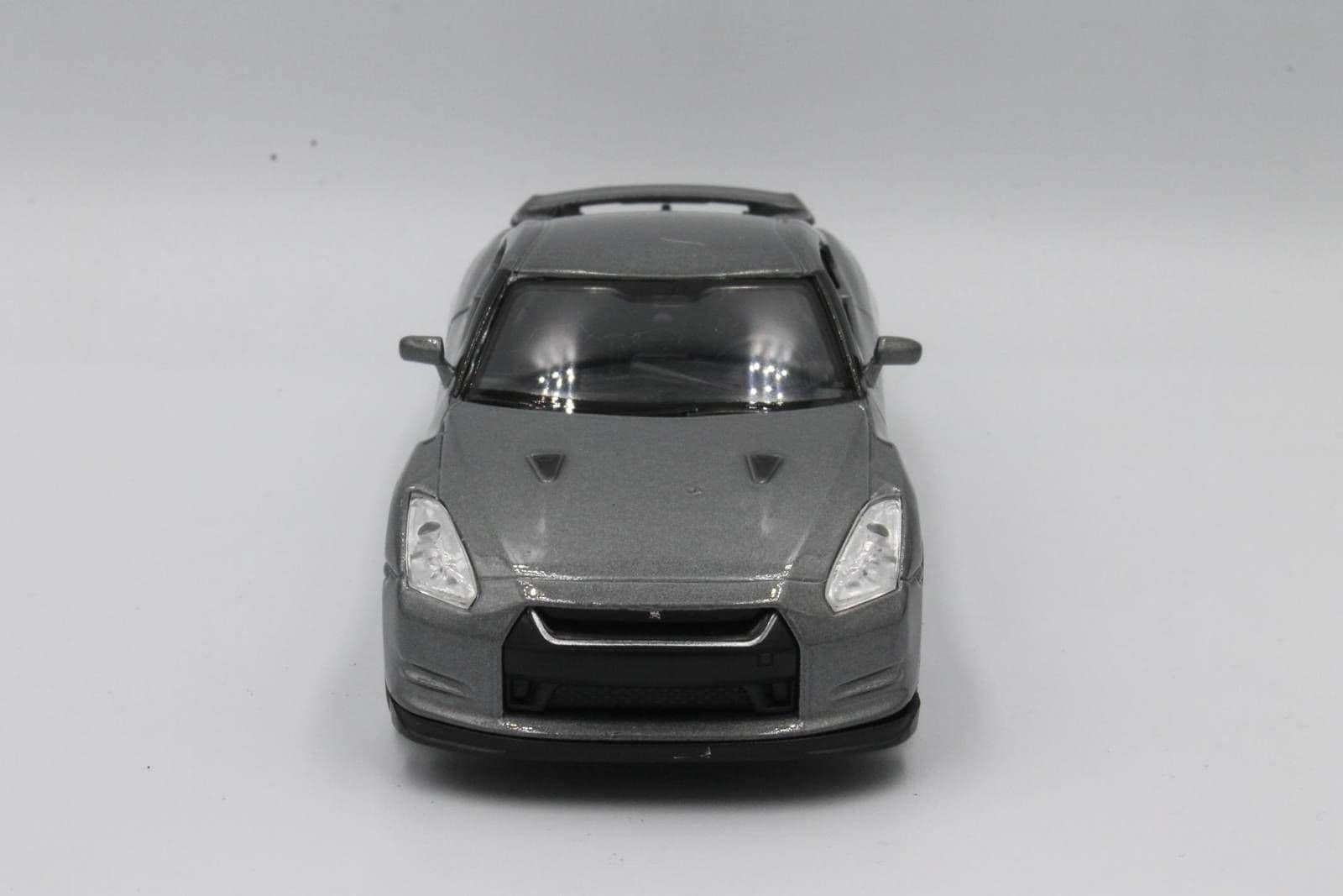 

MODEL METALOWY WELLY AUTO Nissan GT-R 1:34