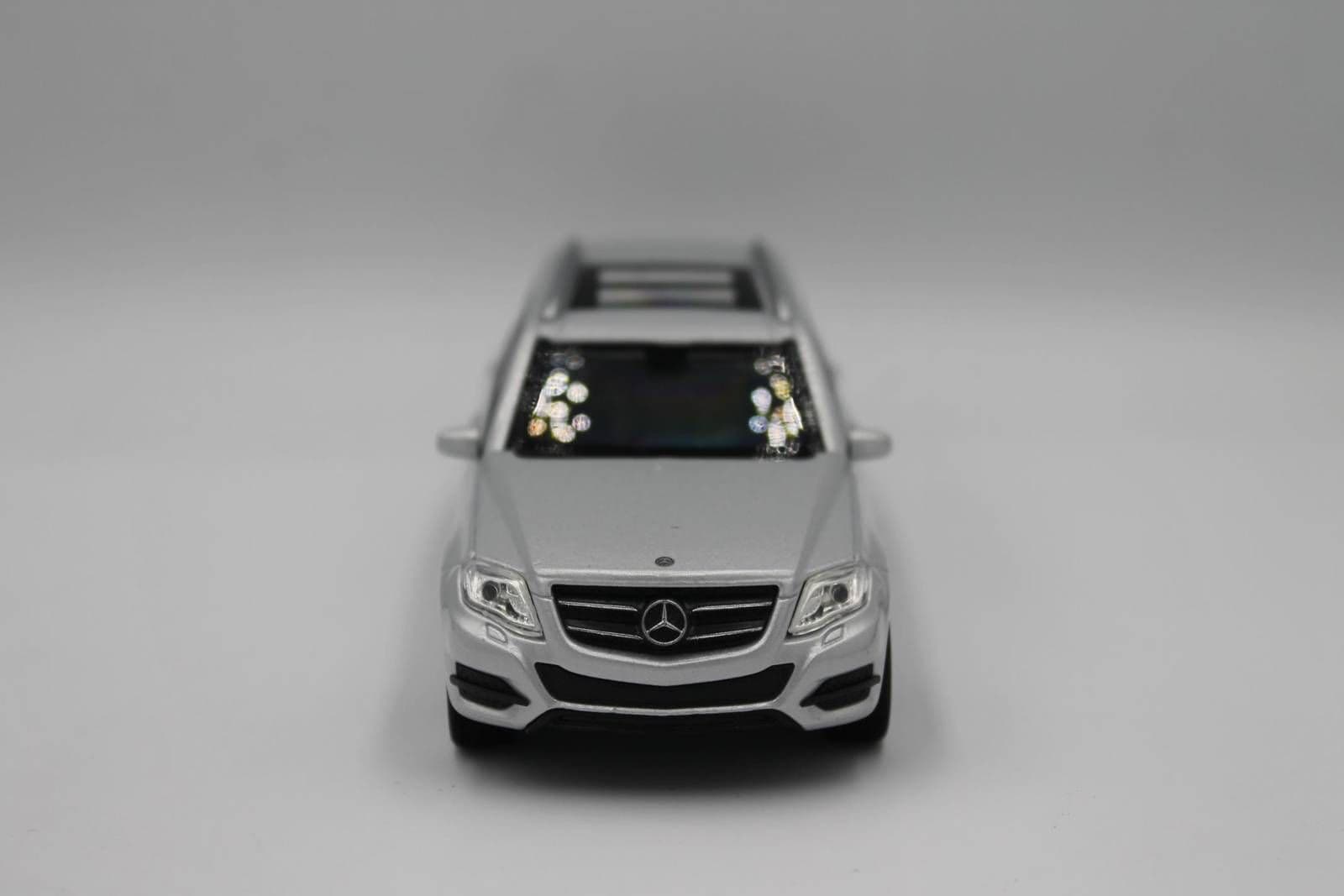

MODEL METALOWY WELLY AUTO Mercedes-Benz GLK 1:34