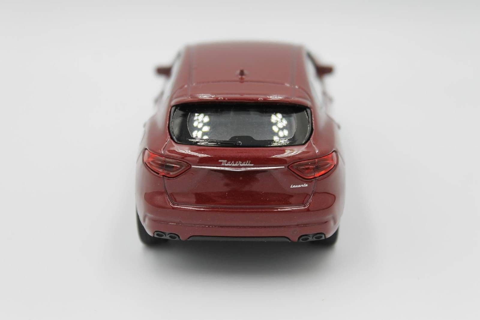 

MODEL METALOWY AUTO WELLY Maserati Levante 1:34