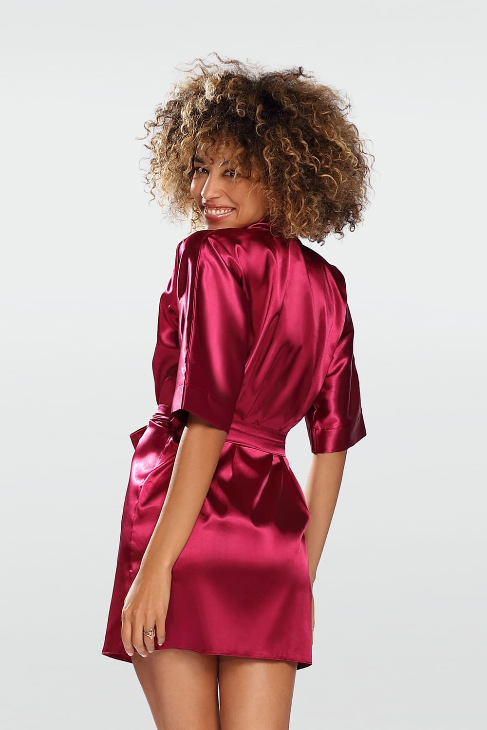 

Peniuar Scarlett 90 Borodowy Bordowy (Rozmiar XXXXL)