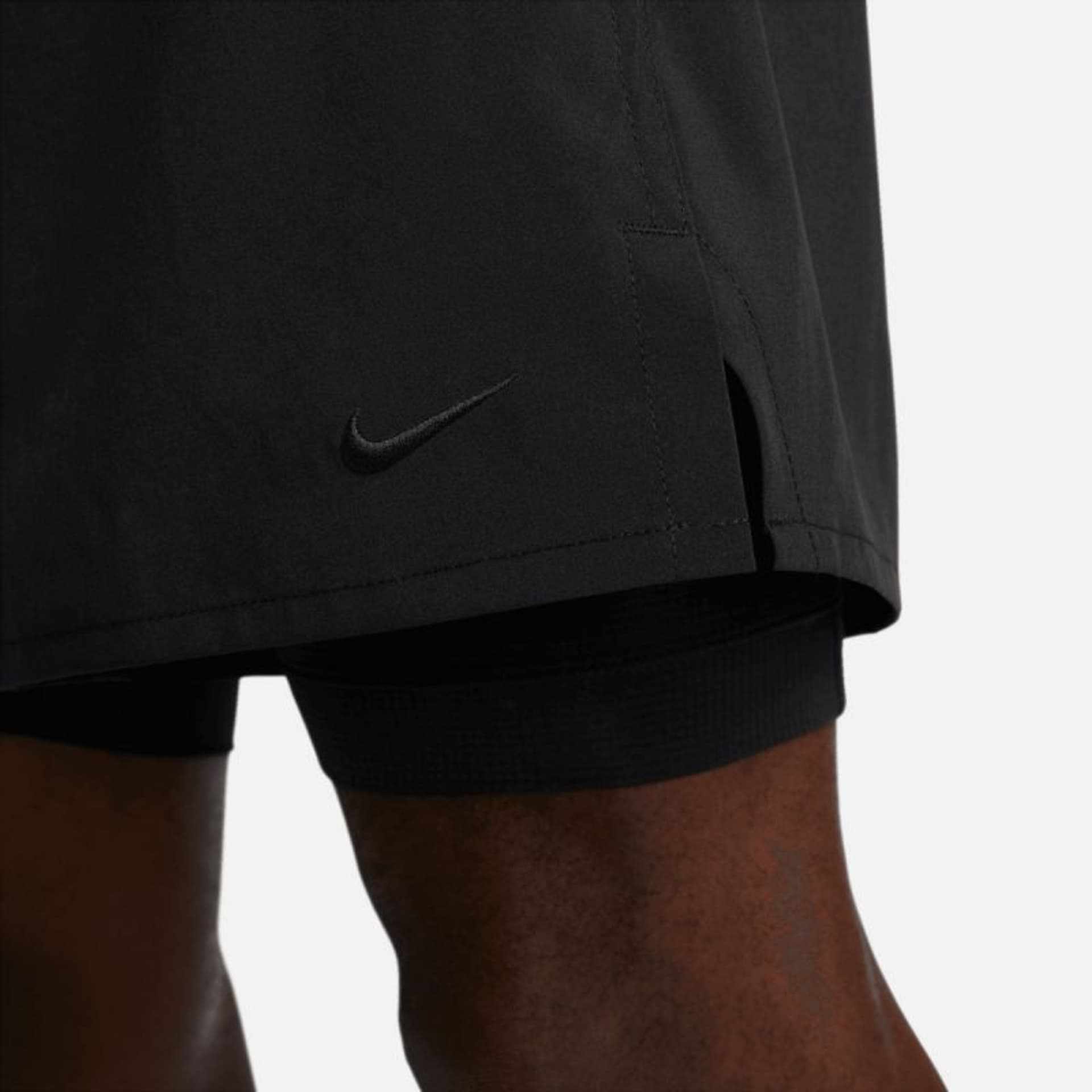 

Spodenki Nike Dri-FIT Unlimited M DV9334 (kolor Czarny, rozmiar M)