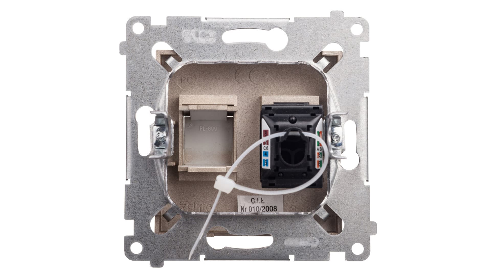 

Simon 54 Gniazdo komputerowe pojedyncze RJ45 kat.6 z przesłoną złoty mat D61.01/44
