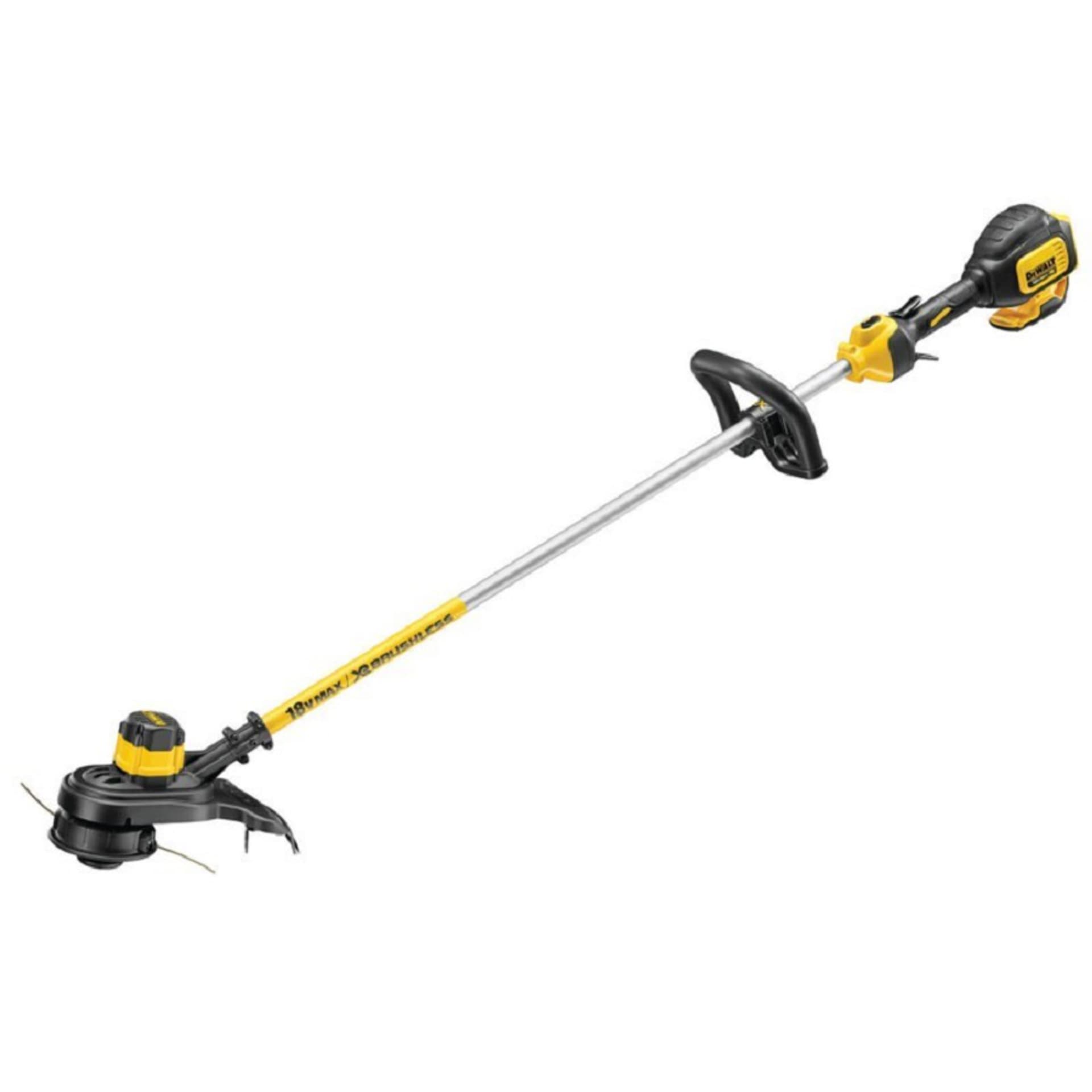 

Podkaszarka DeWalt DCM561PB-QW (WYPRZEDAŻ)