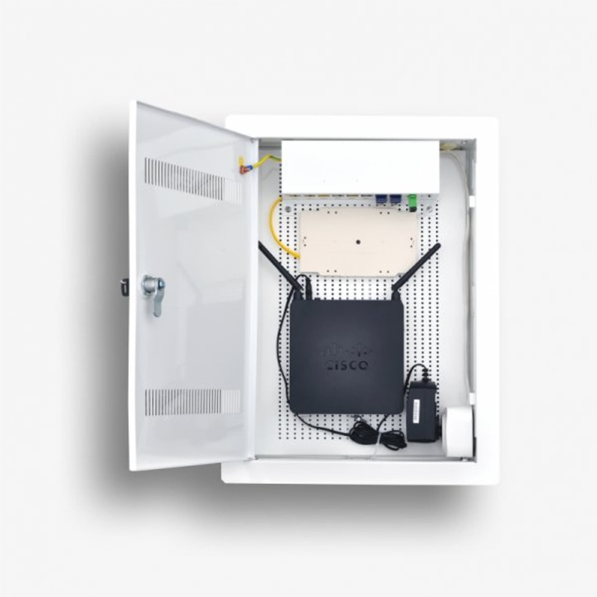 

Telekomunikacyjna skrzynka mieszkaniowa PW2Z (z zamkiem) 355 x 475mm