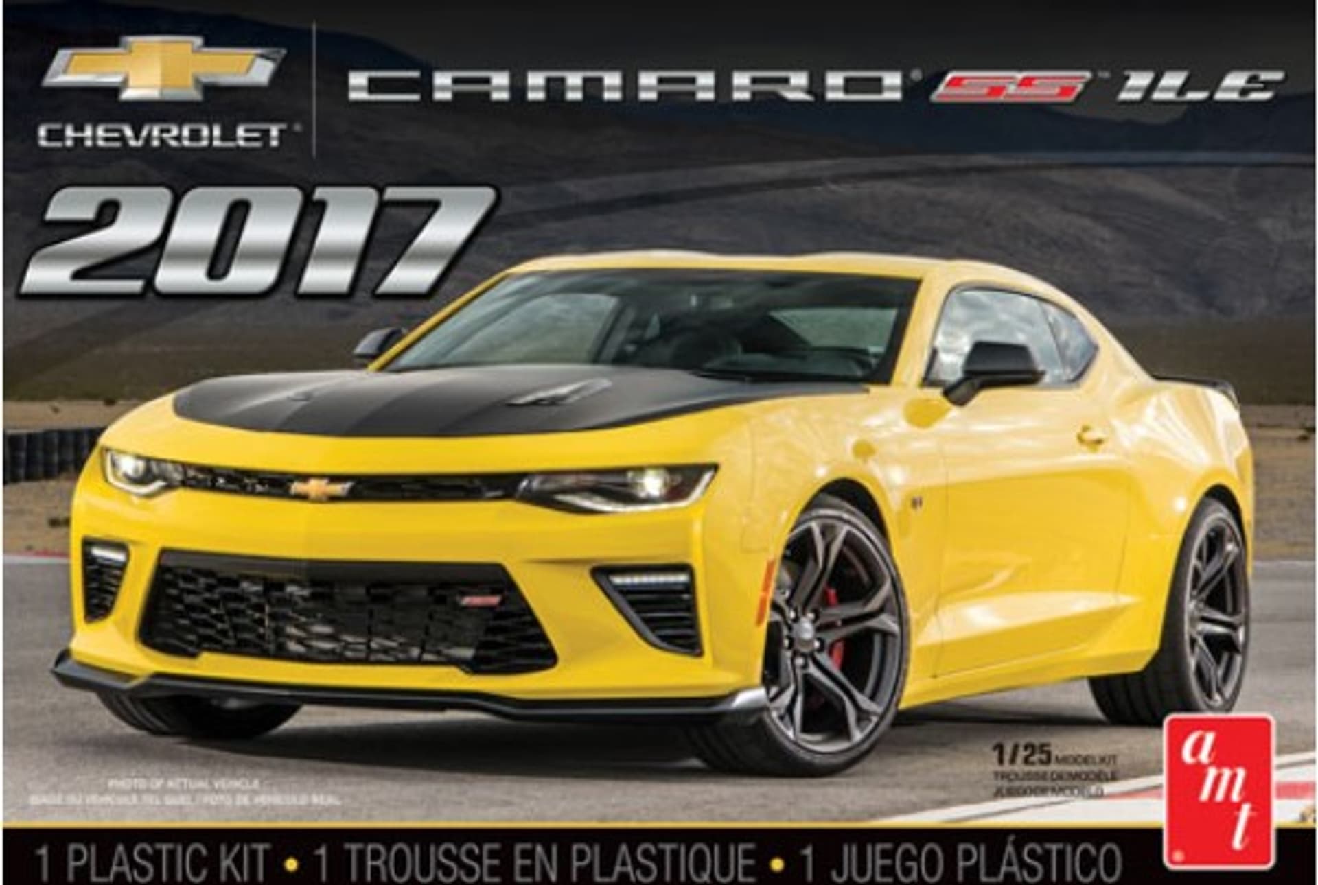 

Model plastikowy Samochód 2017 Chevy Camaro SS 1LE 1:25 - AMT