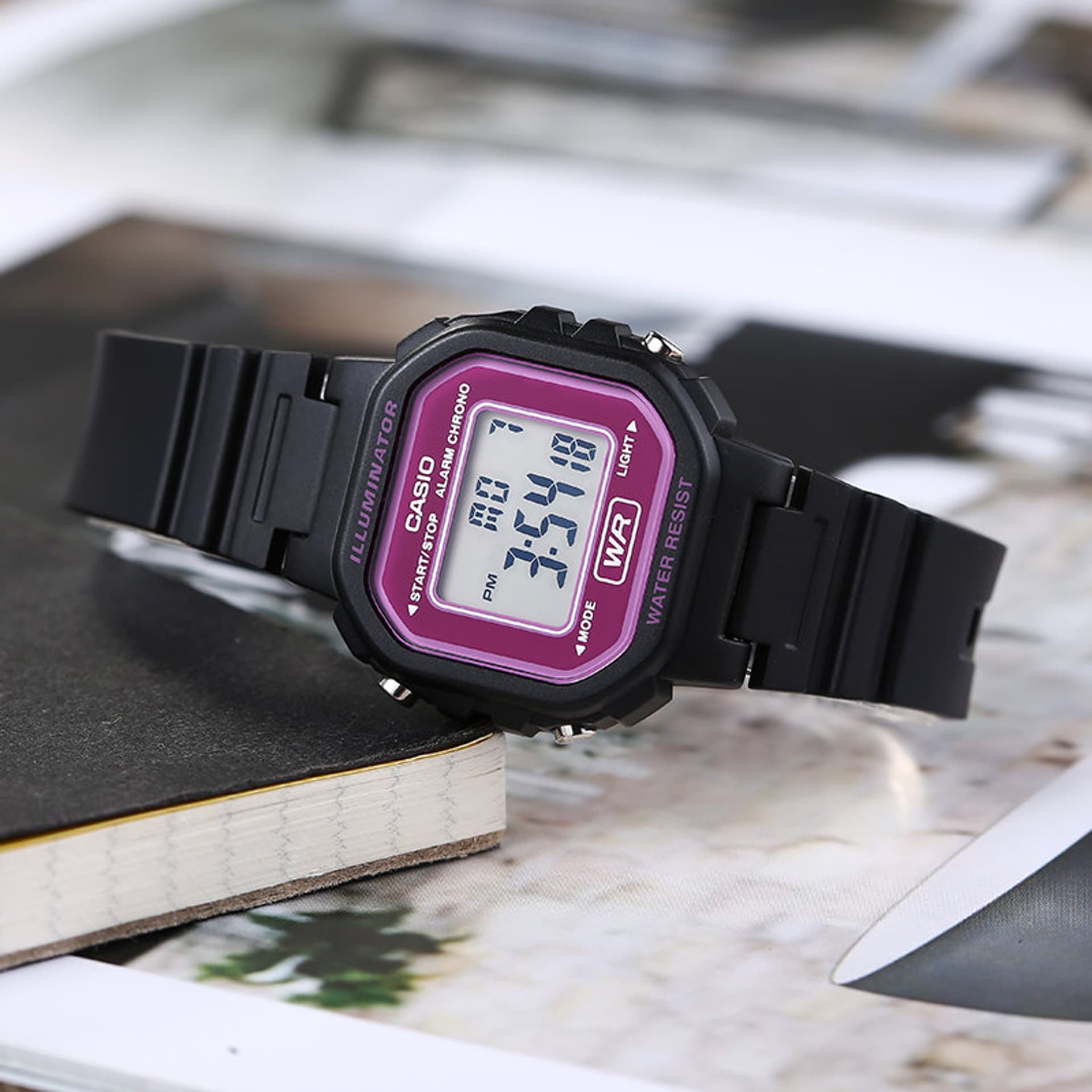 

ZEGAREK DZIECIĘCY CASIO LA-20WH-4ADF + BOX