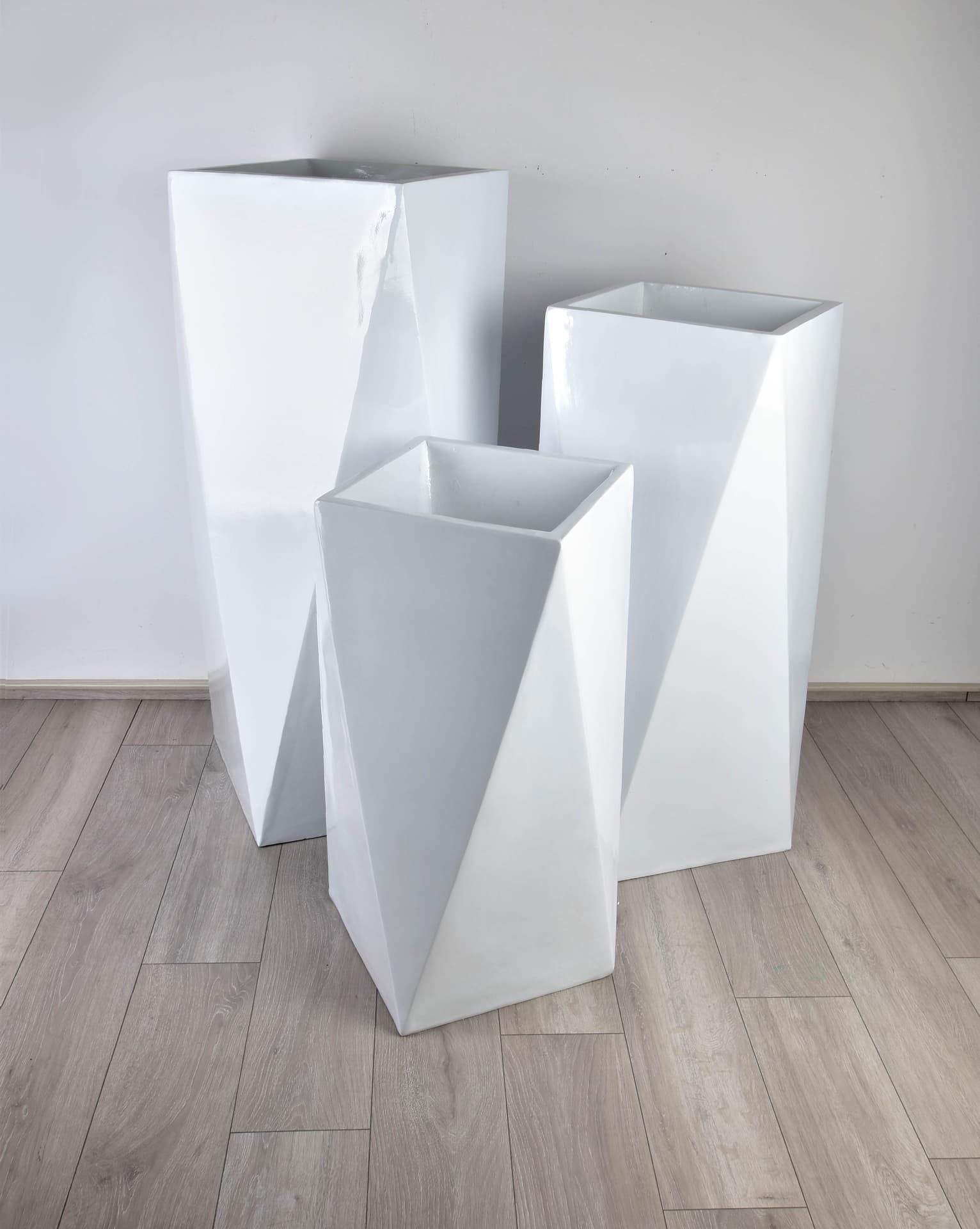 

NEVA WHITE Doniczka h:122cm