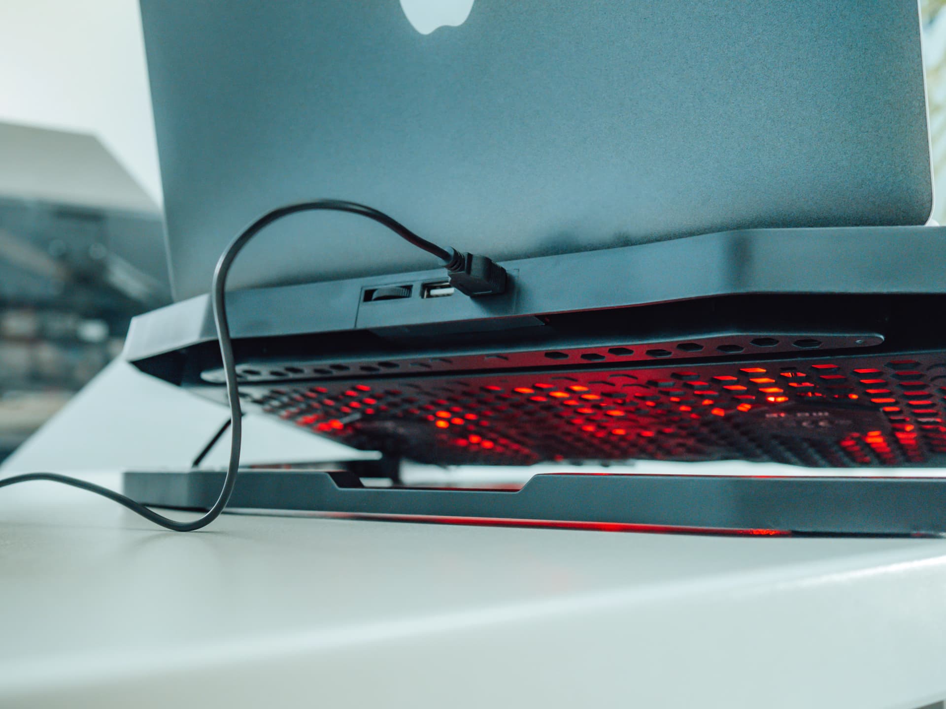 

66-365# Podstawka chłodząca pod laptop 4 fan