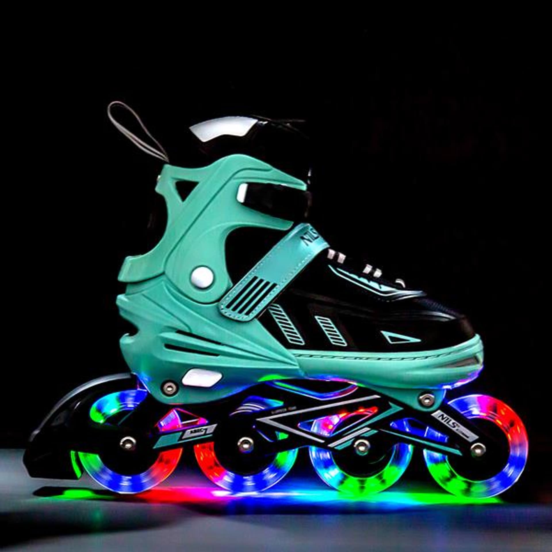 

NA11230A ZIELONE LED ROZM. L(39-42) ŁYŻWOROLKI NILS EXTREME, 39-42) łyżworolki nils extrem