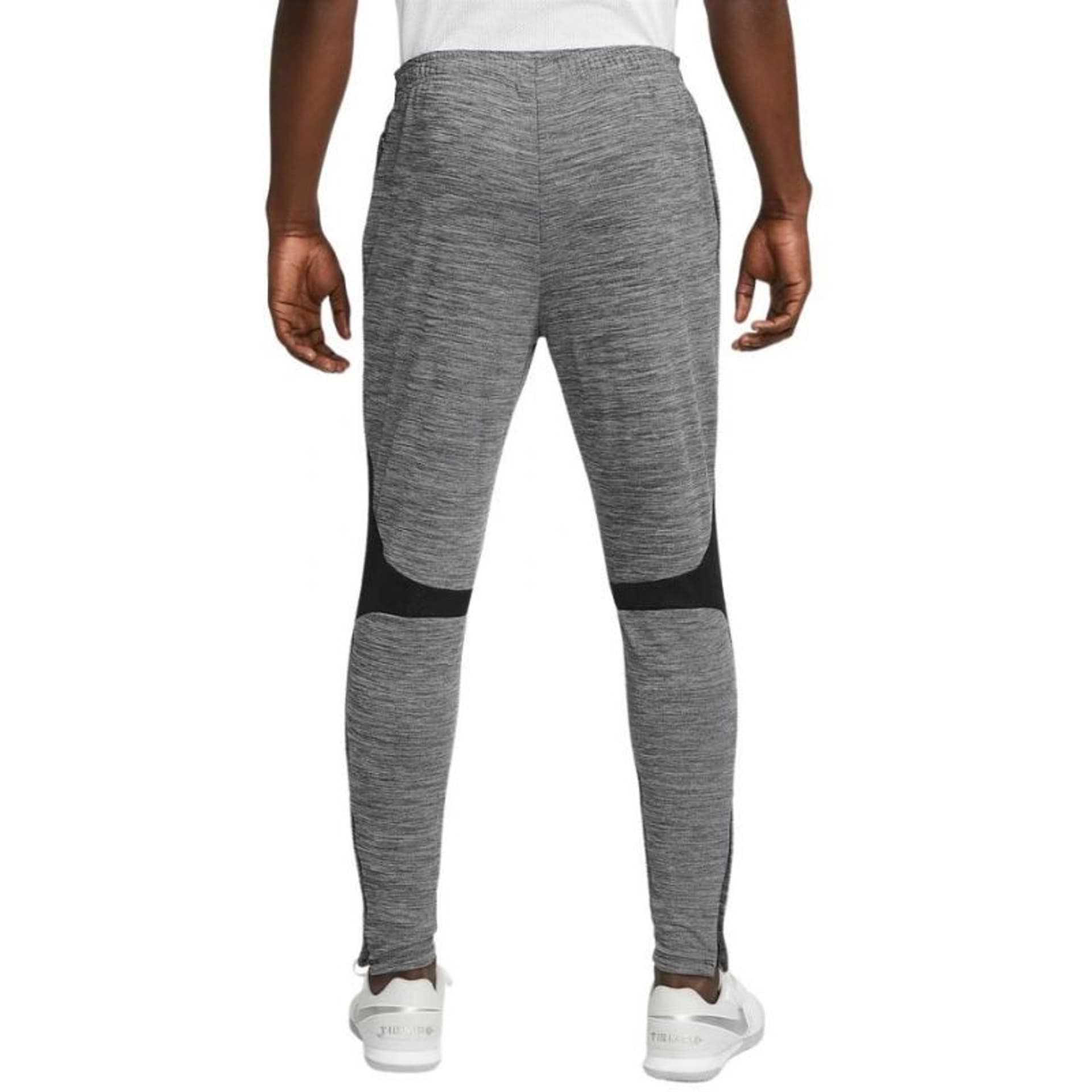 

Spodnie Nike Academy Trk Pnt Kp Fp Ht M DQ5057 (kolor Szary/Srebrny, rozmiar L)
