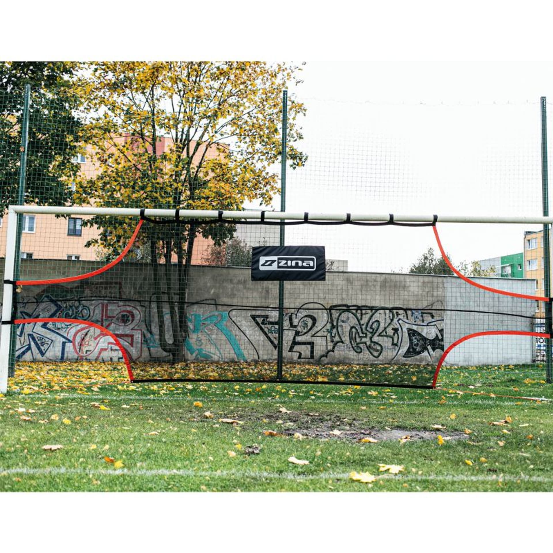 

Siatka mata do celności strzałów Zina 7,32m x 2,44m 02188 (kolor Czarny)