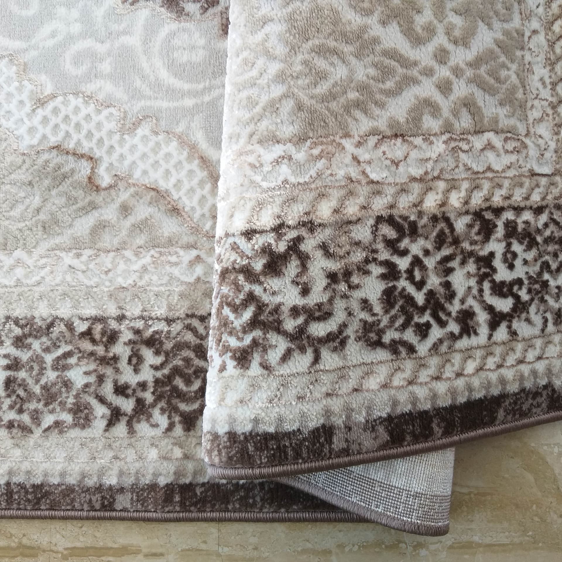 

Dywan Ekskluzywny Angora 01 - Brązowy