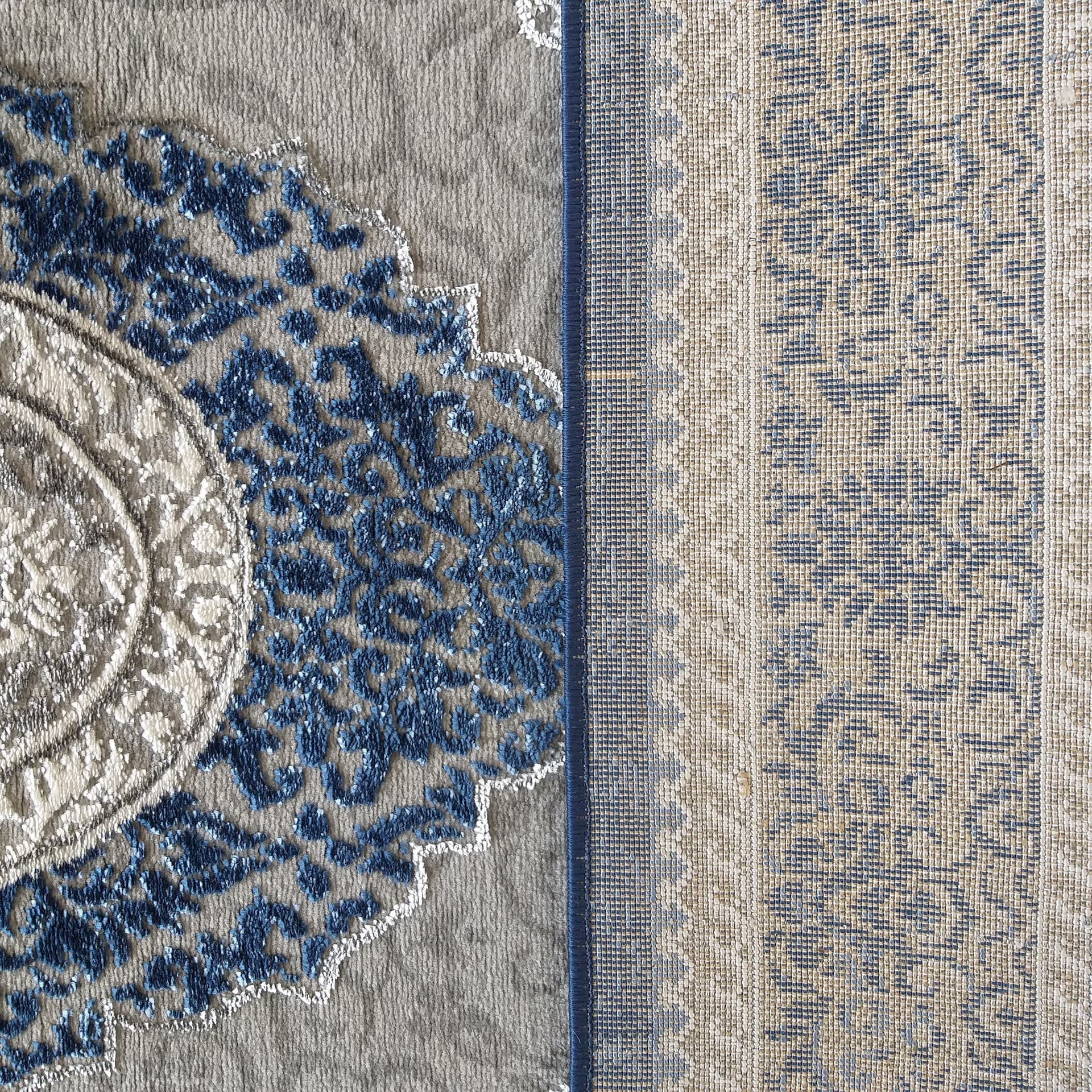 

Dywan Ekskluzywny Angora 01 - Szaro - Niebieski