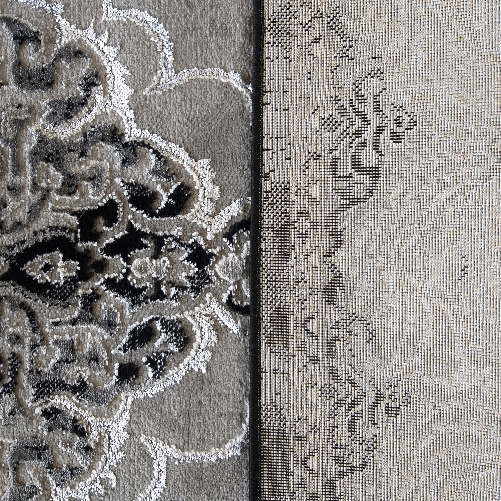 

Dywan Ekskluzywny Angora 02 - Szaro - Czarny