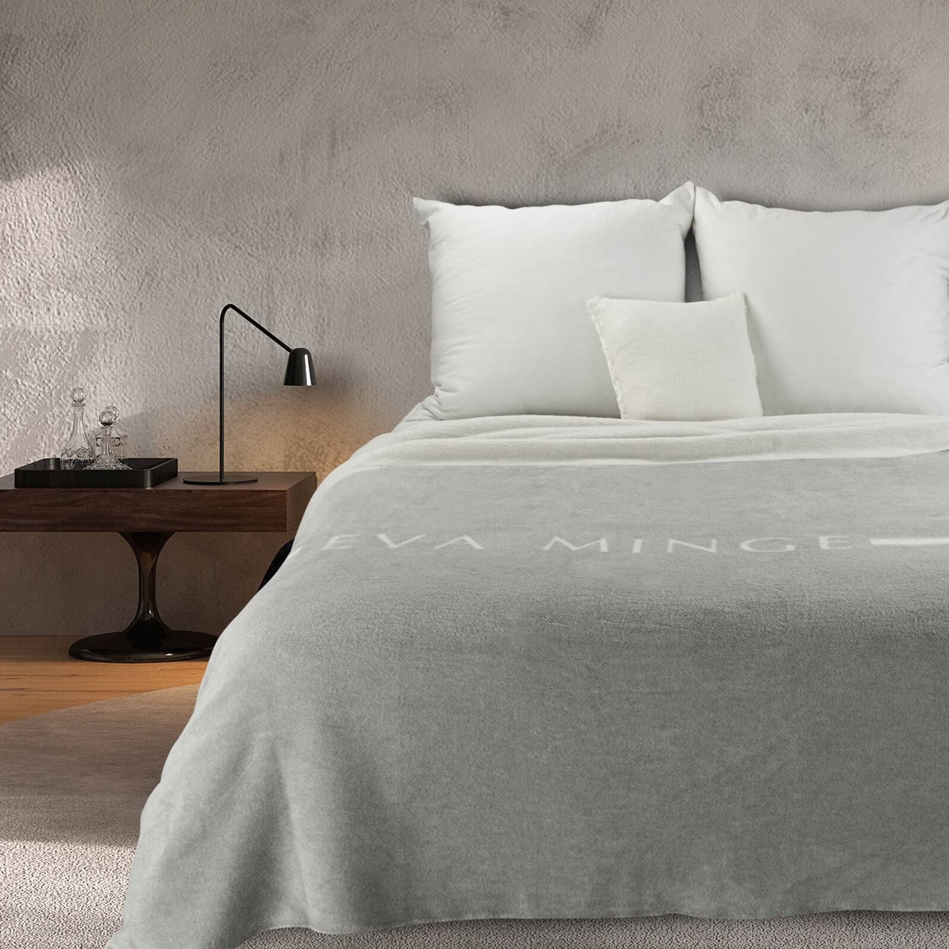 

Koc SILK 220x240 cm srebrny EVA MINGE
