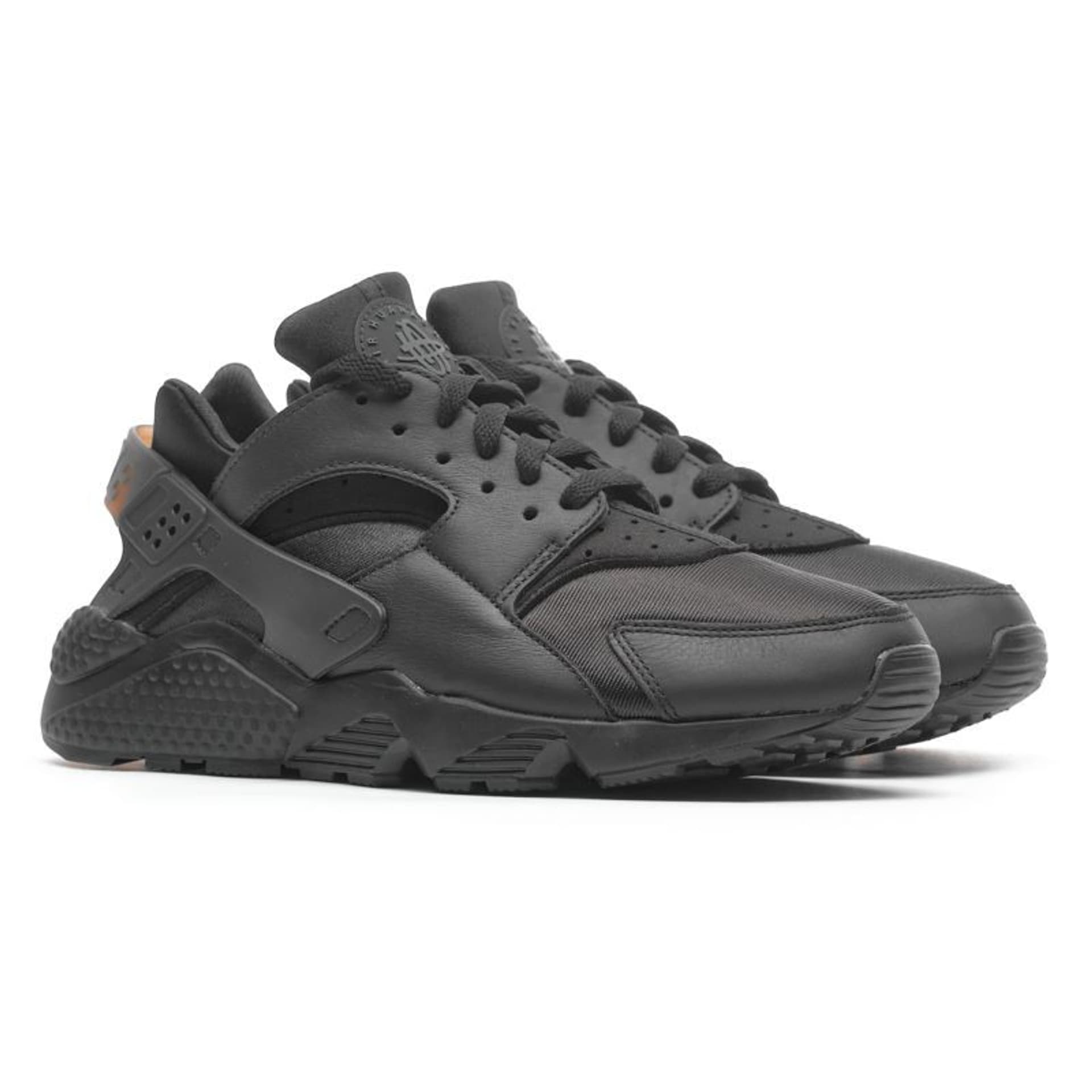 

Buty Nike Air Huarche M DD1068 (kolor Czarny, rozmiar 45)