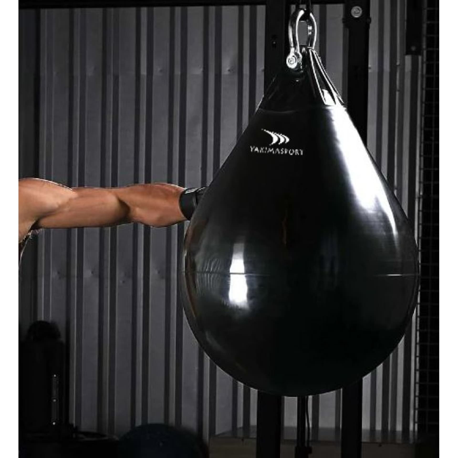 

Worek bokserski Yakima Sport Aqua Bag (kolor Czarny)