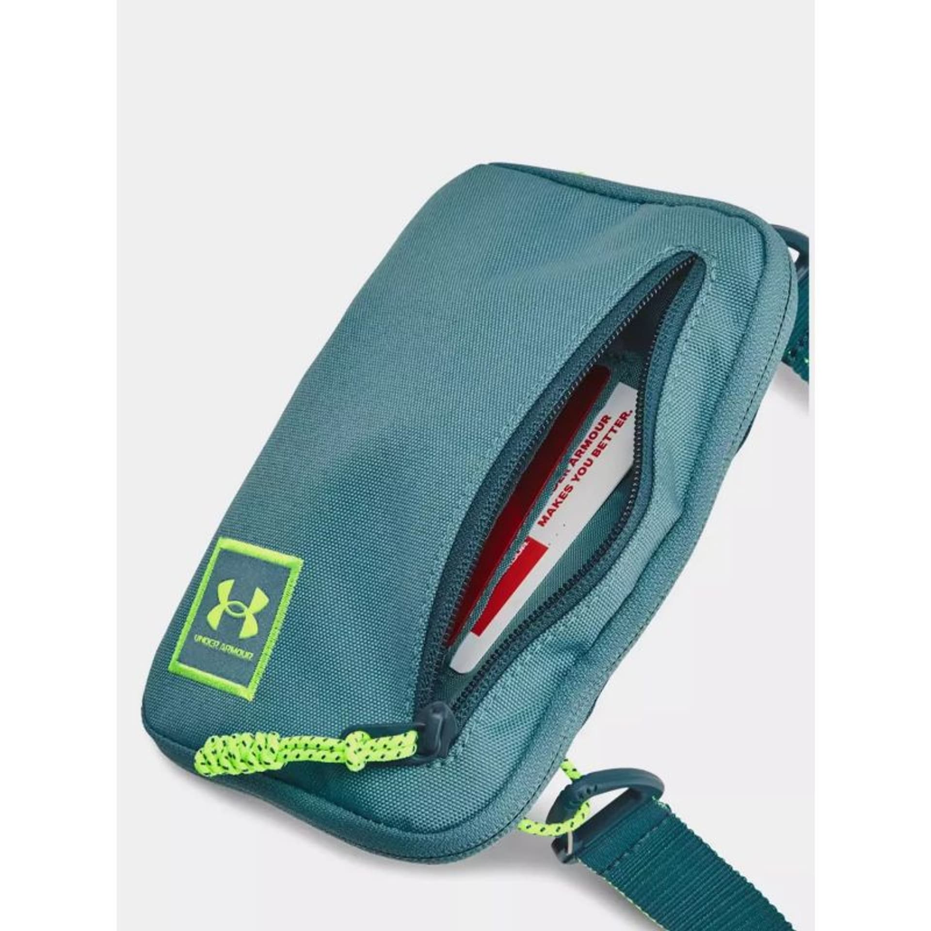

Saszetka Under Armour Crossbody 1376465 (kolor Niebieski)
