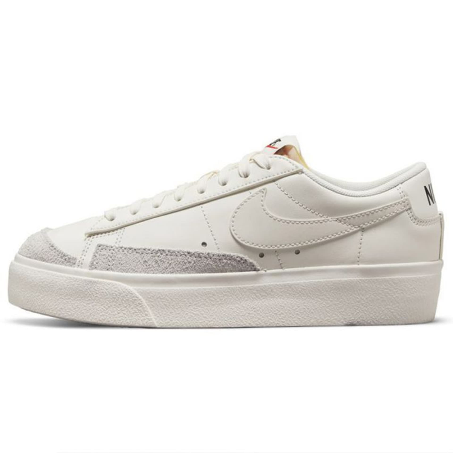 

Buty Nike Blazer Low Platform M DJ0292 (kolor Biały, rozmiar 39)