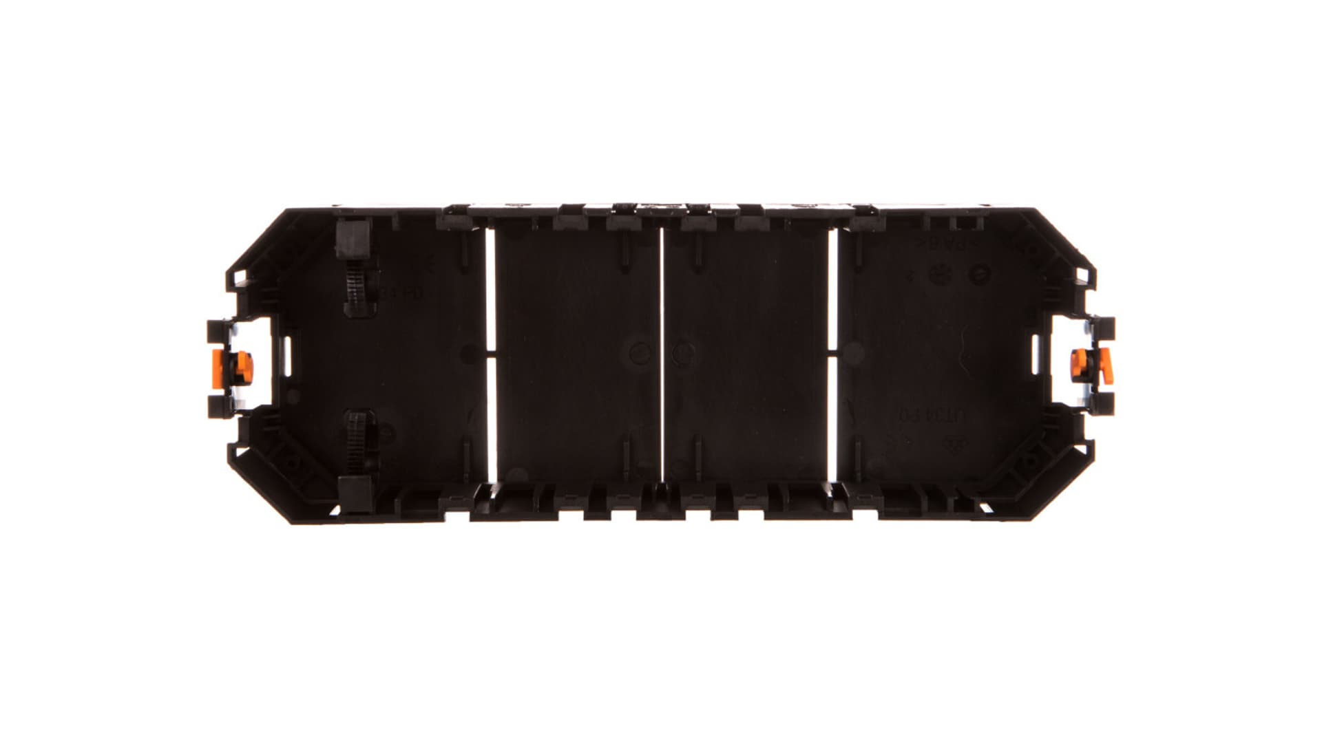 

Puszka instalacyjna potrójna 208x76x36mm UT4 7408725