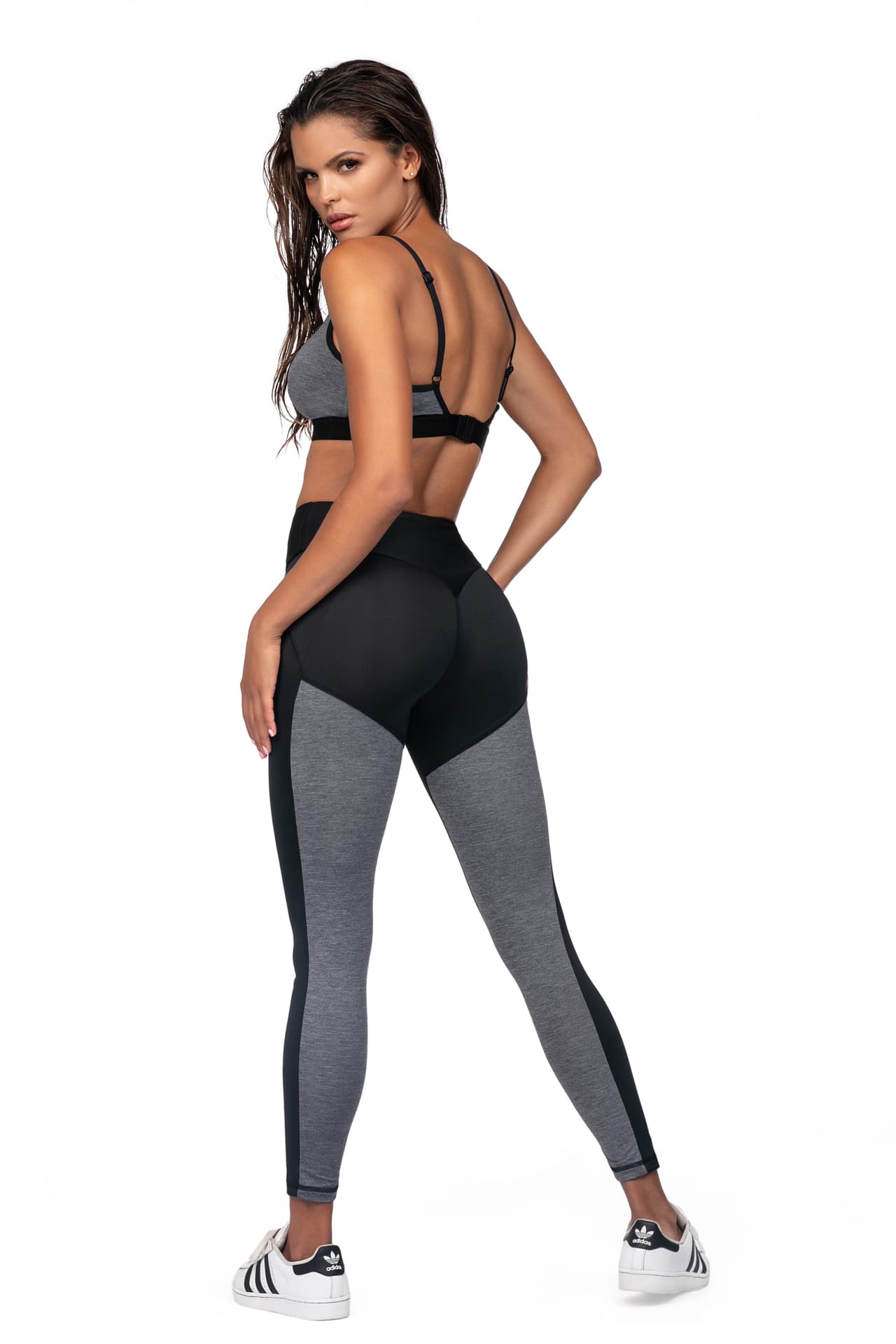 

Legginsy L9027/0 Czarne (Rozmiar XL)