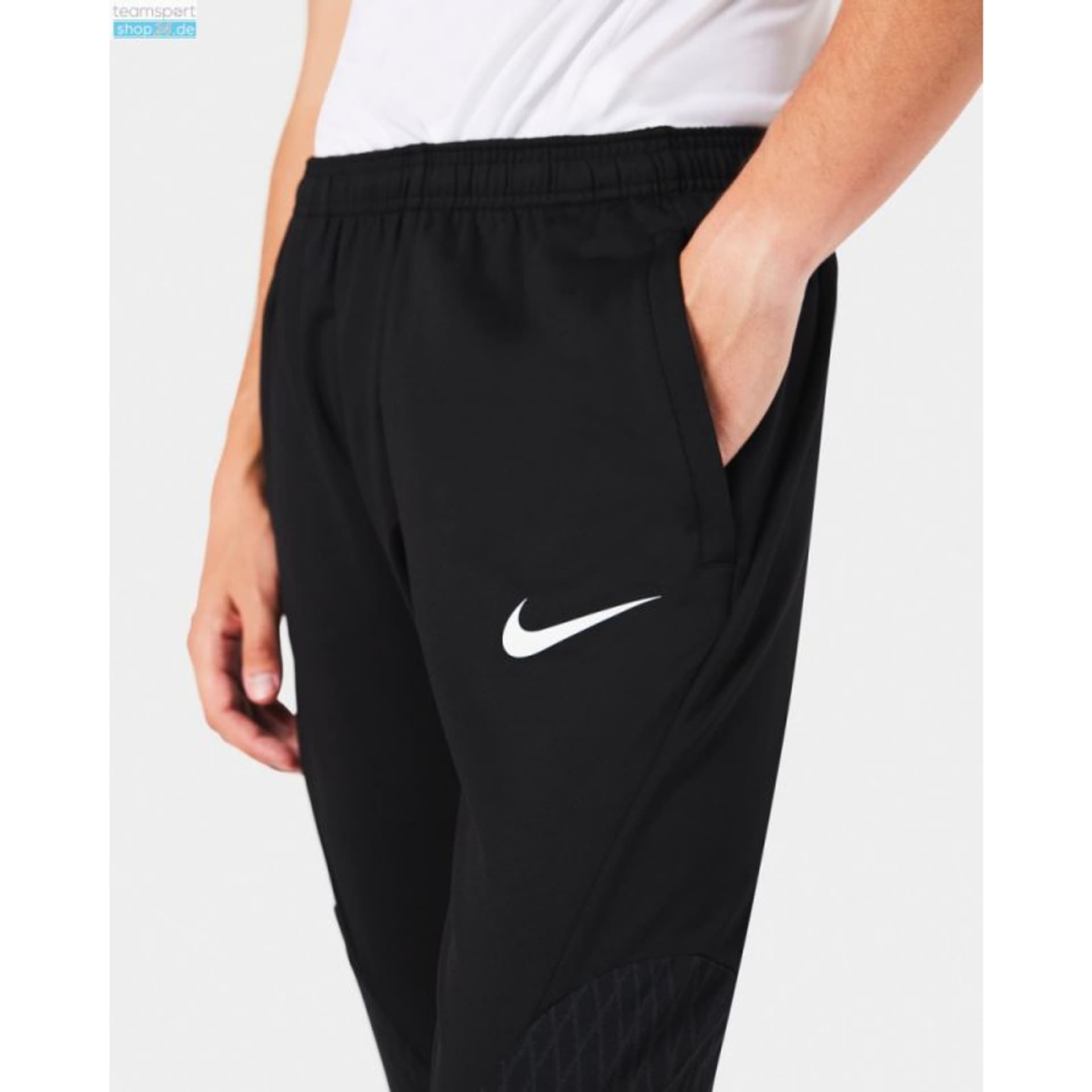 

Spodnie Nike Dri Fit Strike 23 M DR2563 (kolor Czarny, rozmiar XL)