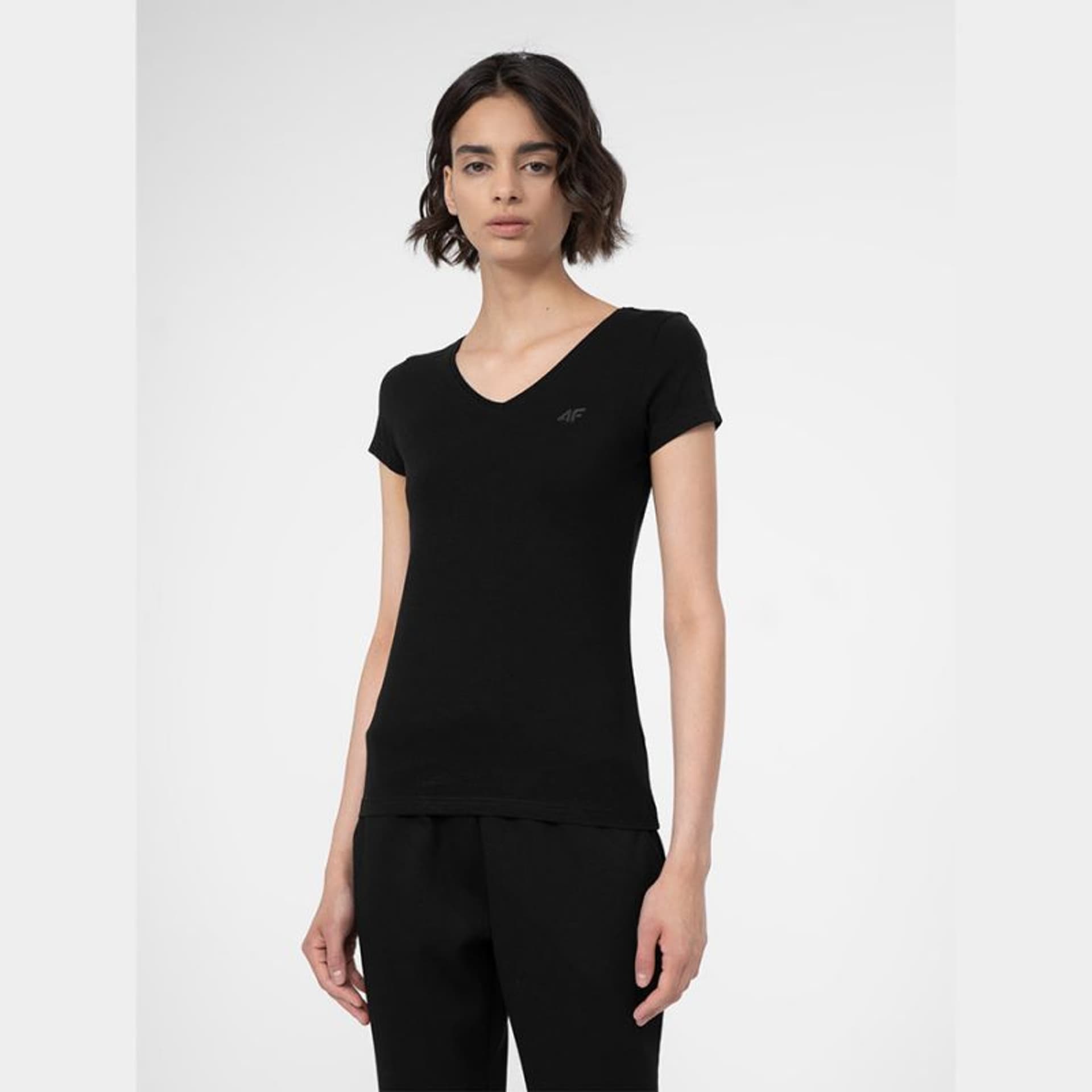 

T-Shirt 4F W 4FSS23TTSHF730 (kolor Czarny, rozmiar M)