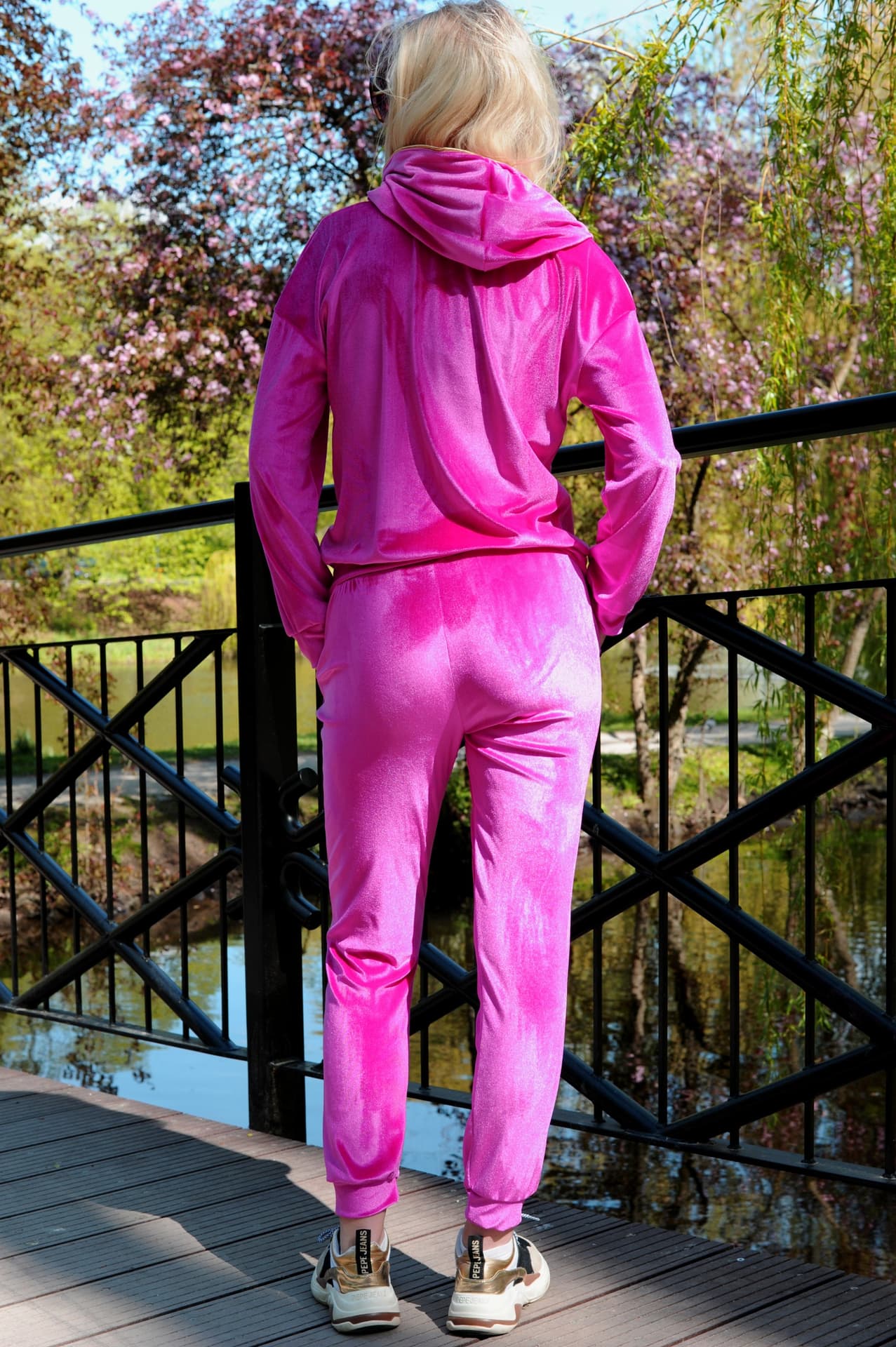 

Dollien Fuksja welurowy komplet (kolor FUCHSIA, rozmiar M)