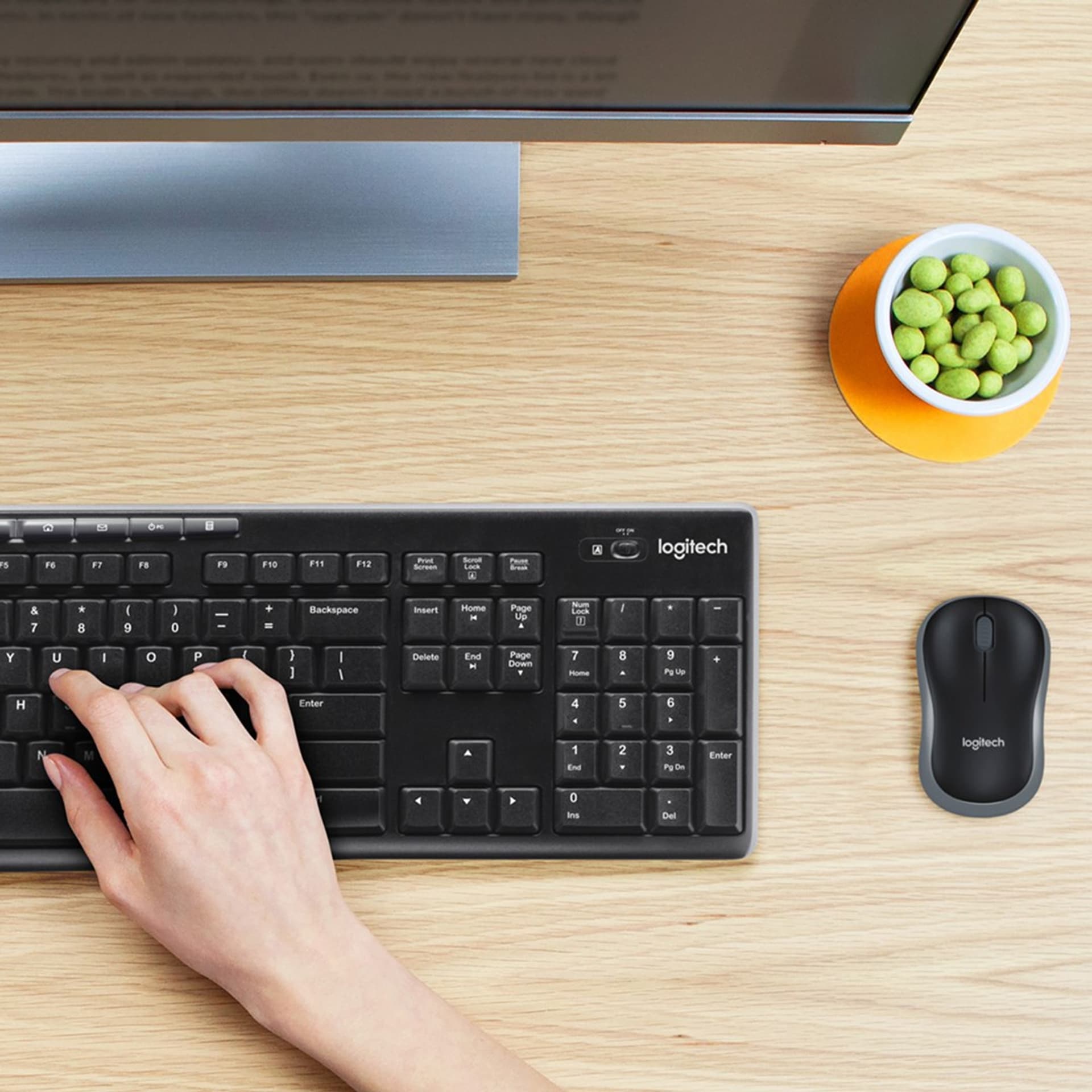 

Logitech 920-004509 ( czarny )