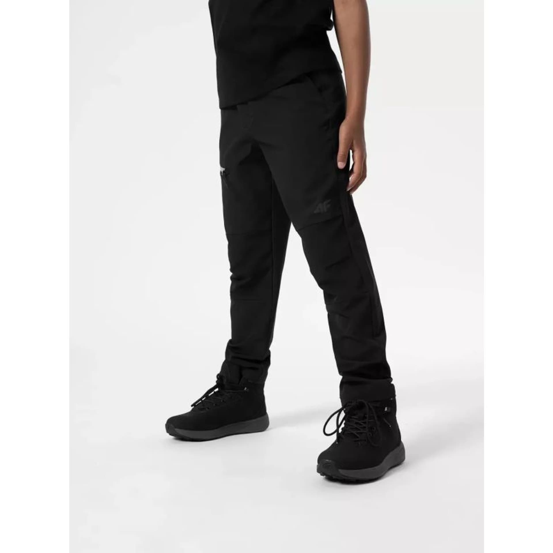 

Spodnie 4F trekkingowe Jr 4FJSS23TFTRM098 (kolor Czarny)