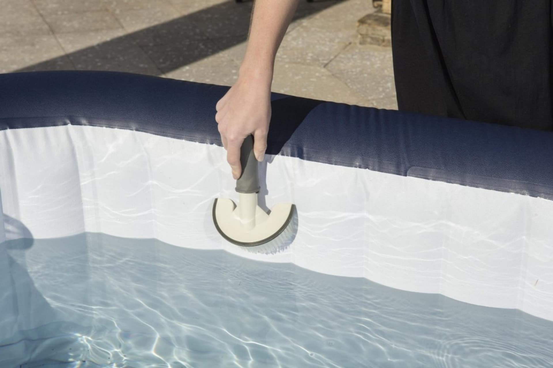 

Zestaw Czyszczący 3w1 do Jacuzzi Lay-Z-Spa BESTWAY + Siatka + Szczotka + Rękawica