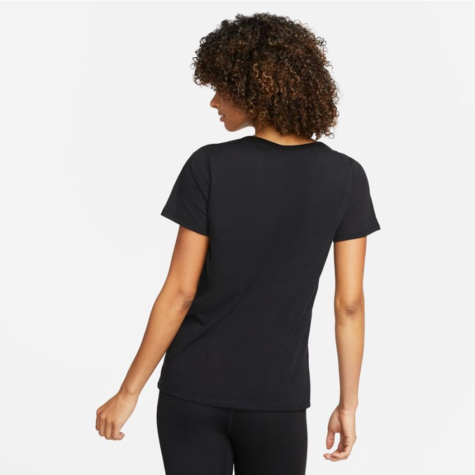 

Koszulka Nike DF Tee W FD2986 (kolor Czarny, rozmiar M)