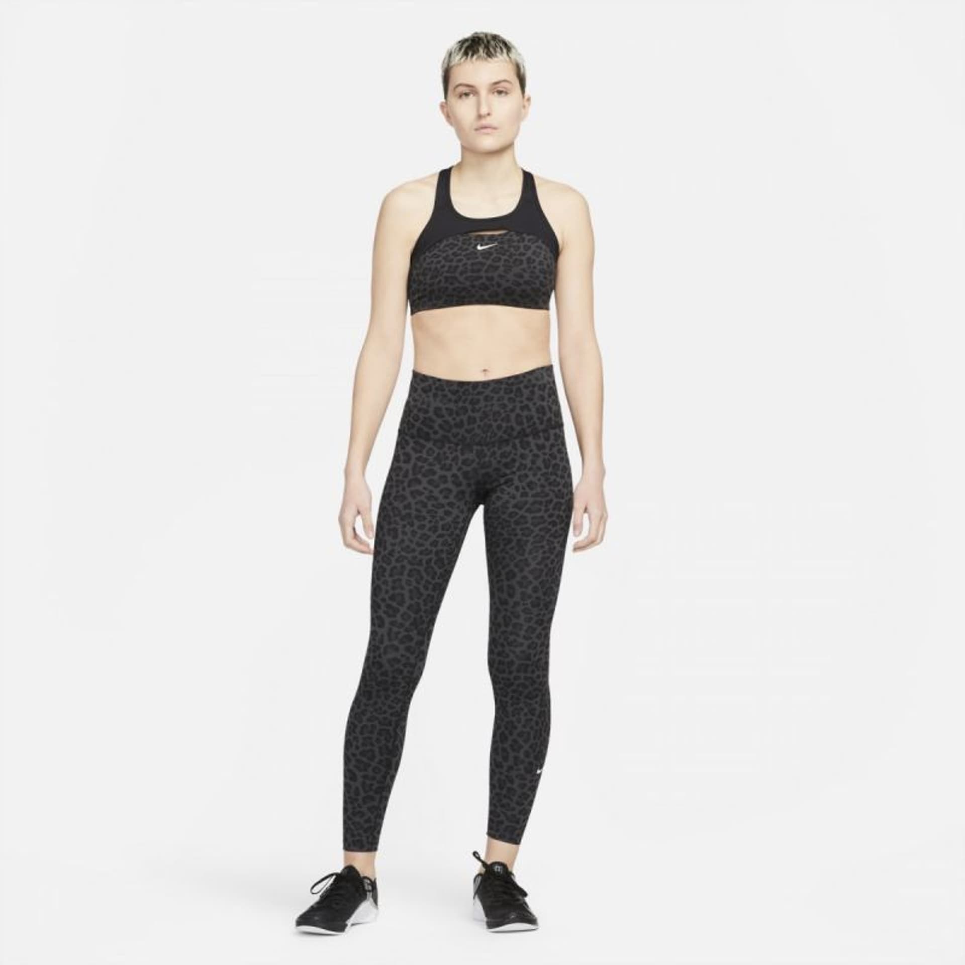 

Spodnie Nike Dri-FIT One W DM7274 (kolor Czarny, rozmiar S)