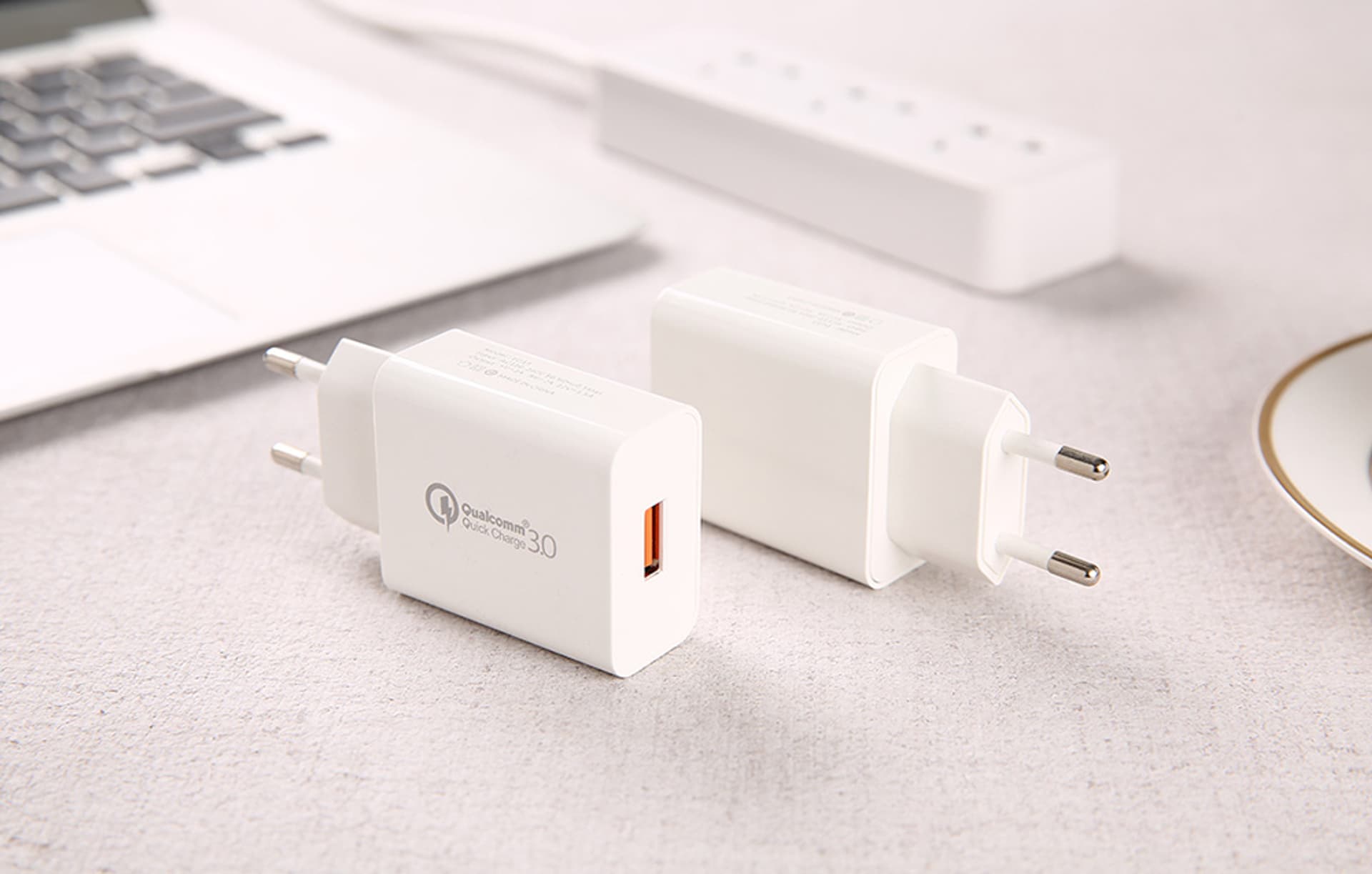 

Ładowarka sieciowa Foneng EU13 + kabel USB do Lightning, 3A (biała)