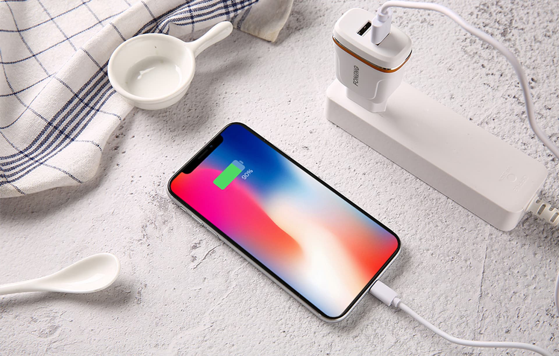 

Ładowarka sieciowa Foneng T240, 2x USB, 2.4A + kabel USB do Lightning (biała)