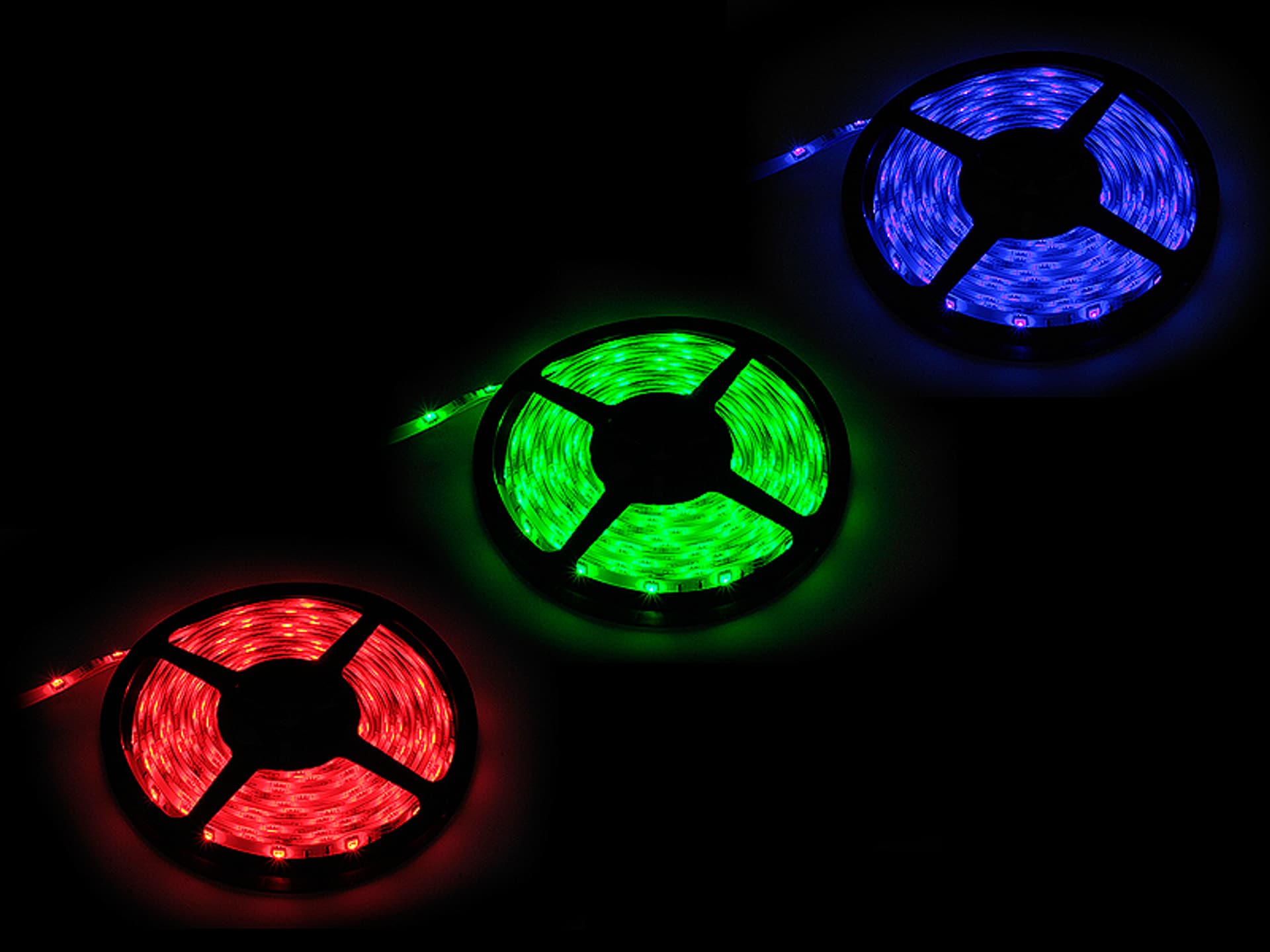

70-978# Taśma led rgb 5050 5m/150wodoodporna