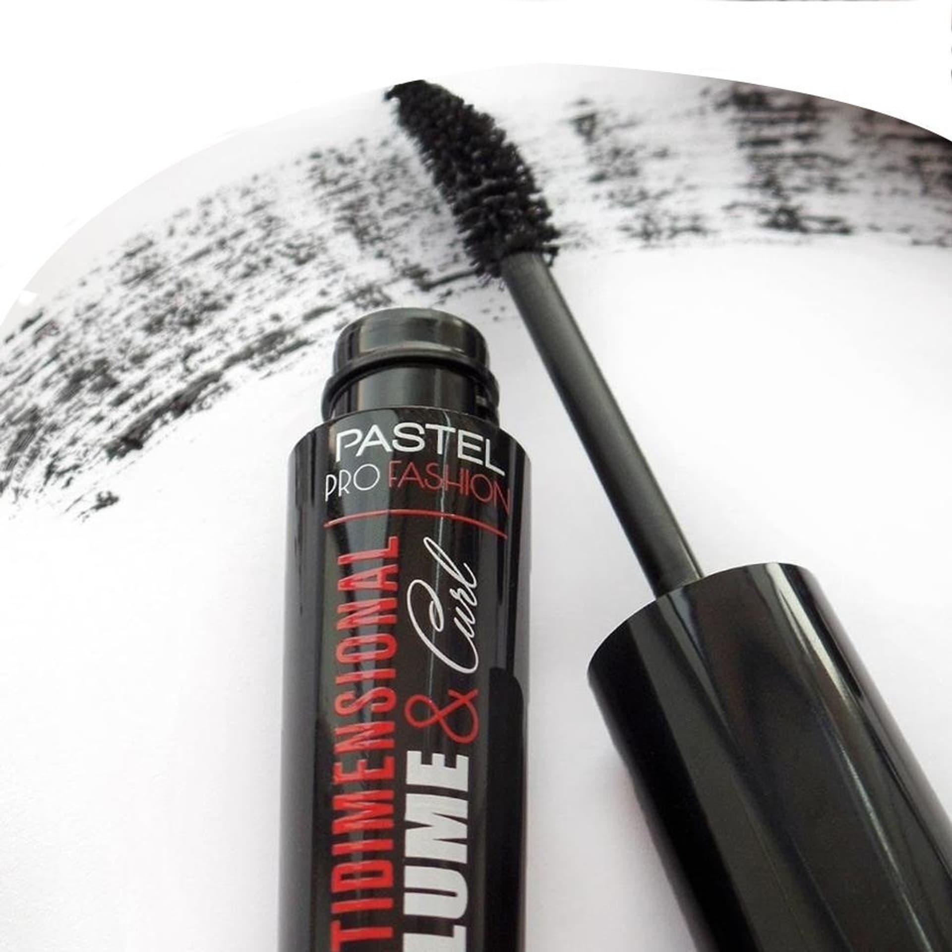 

PASTEL Pro Fashion Multidimensional Volume & Curl Mascara nadająca objętość 12ml