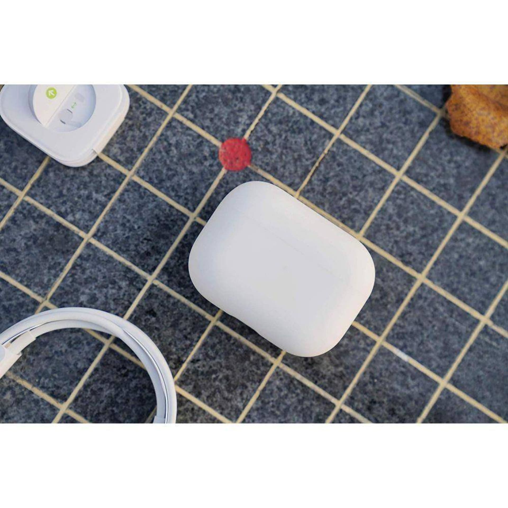 

Etui APPLE AIRPODS PRO 1 / 2 Tech-Protect Icon białe