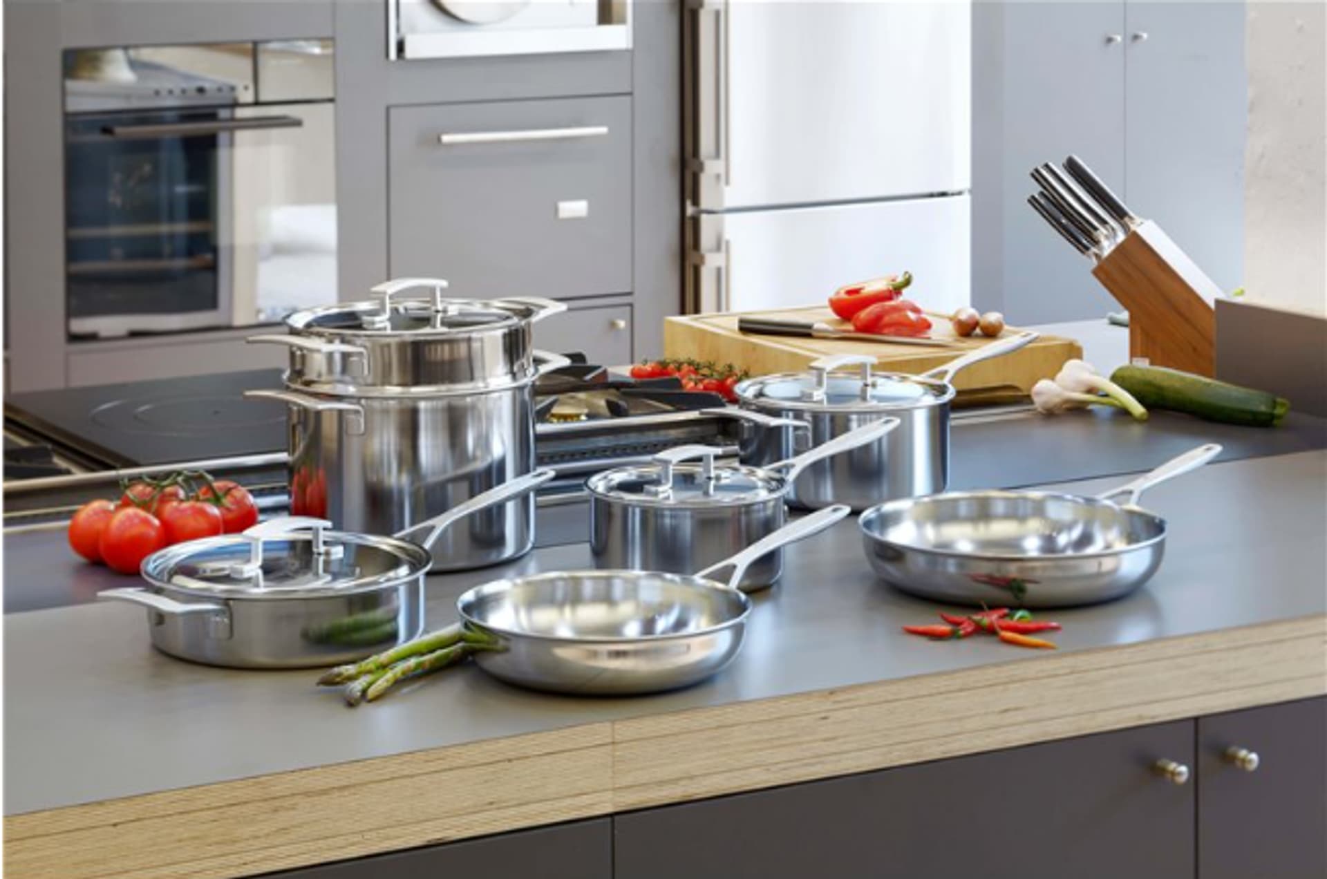 

Patelnia stalowa DEMEYERE Industry 5 40850-682-0 - 20 cm